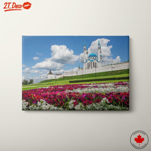 Majestic Historical Mosque and Gardens