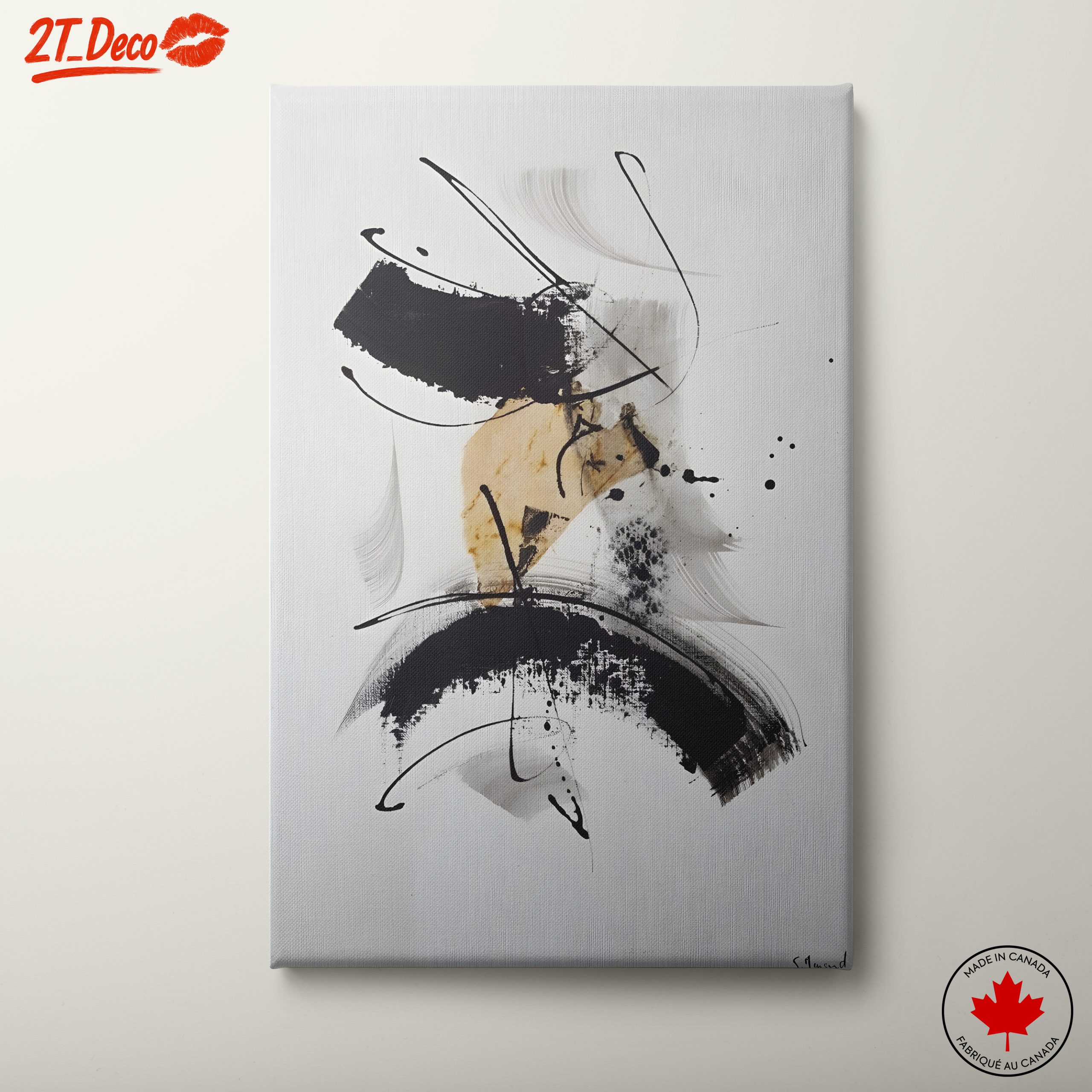 Dynamic Abstract Artwork with Black and Gold