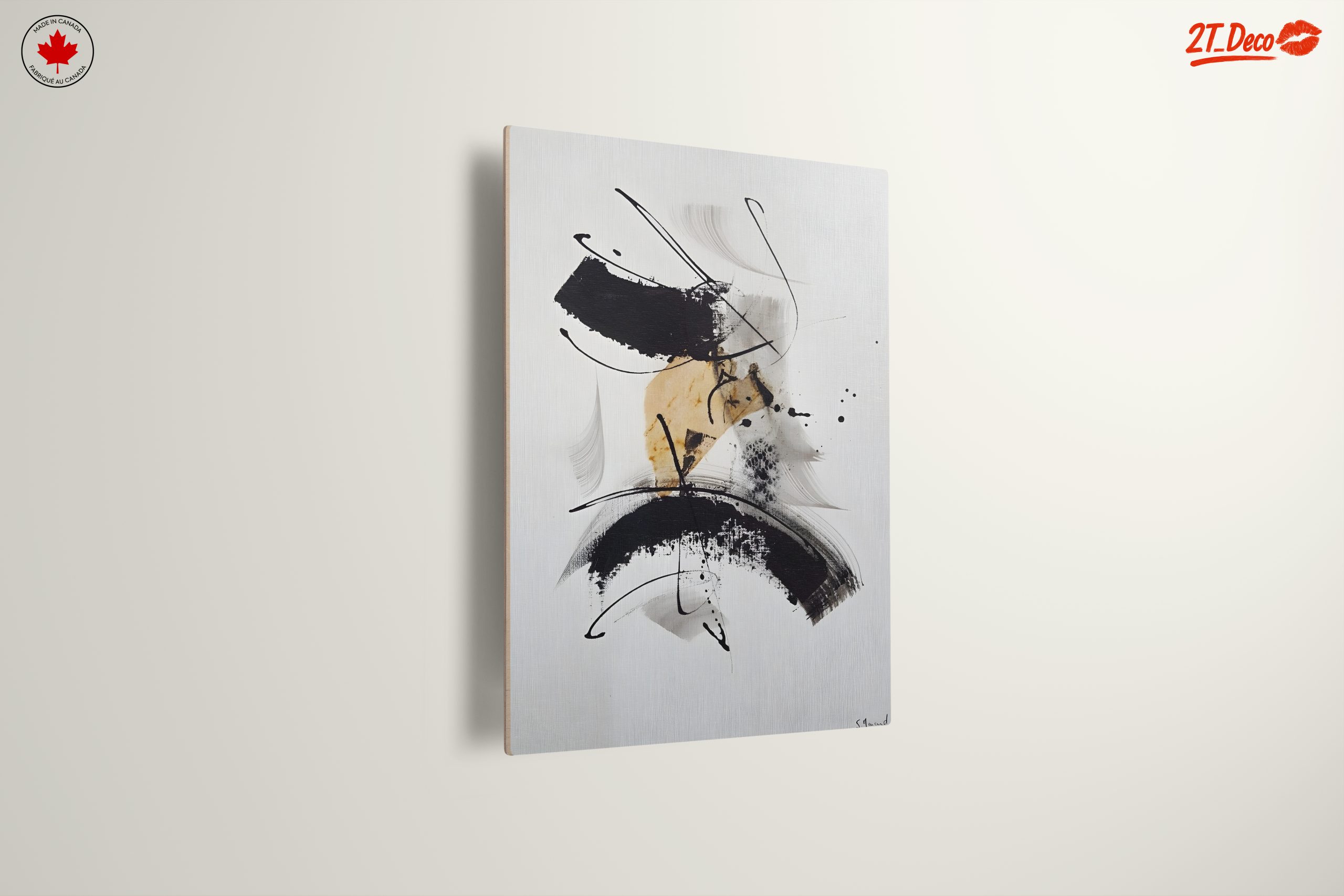 Dynamic Abstract Artwork with Black and Gold - Image 13