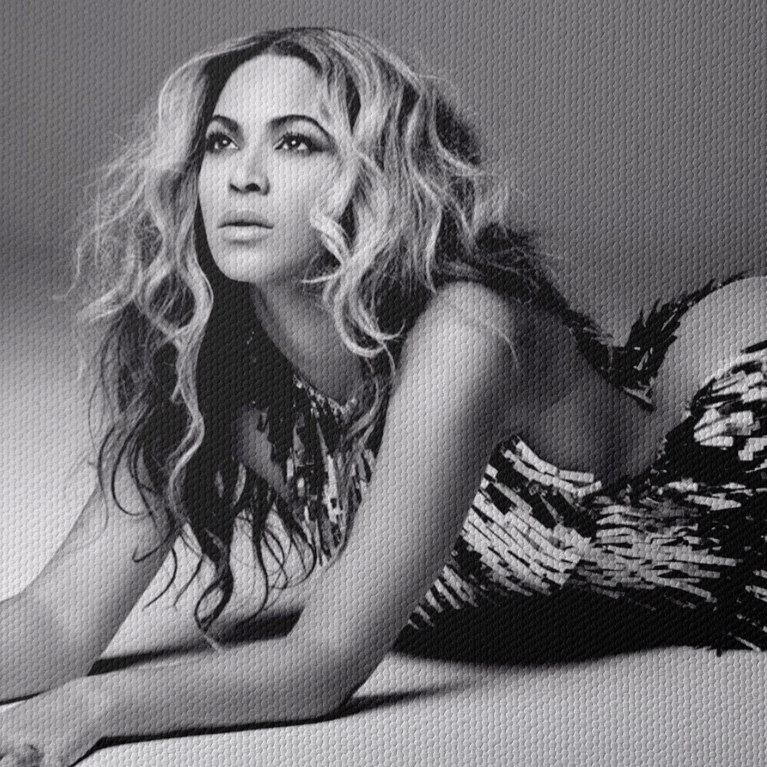 Stylish Celebrity Portrait Featuring Iconic Figure - Image 4