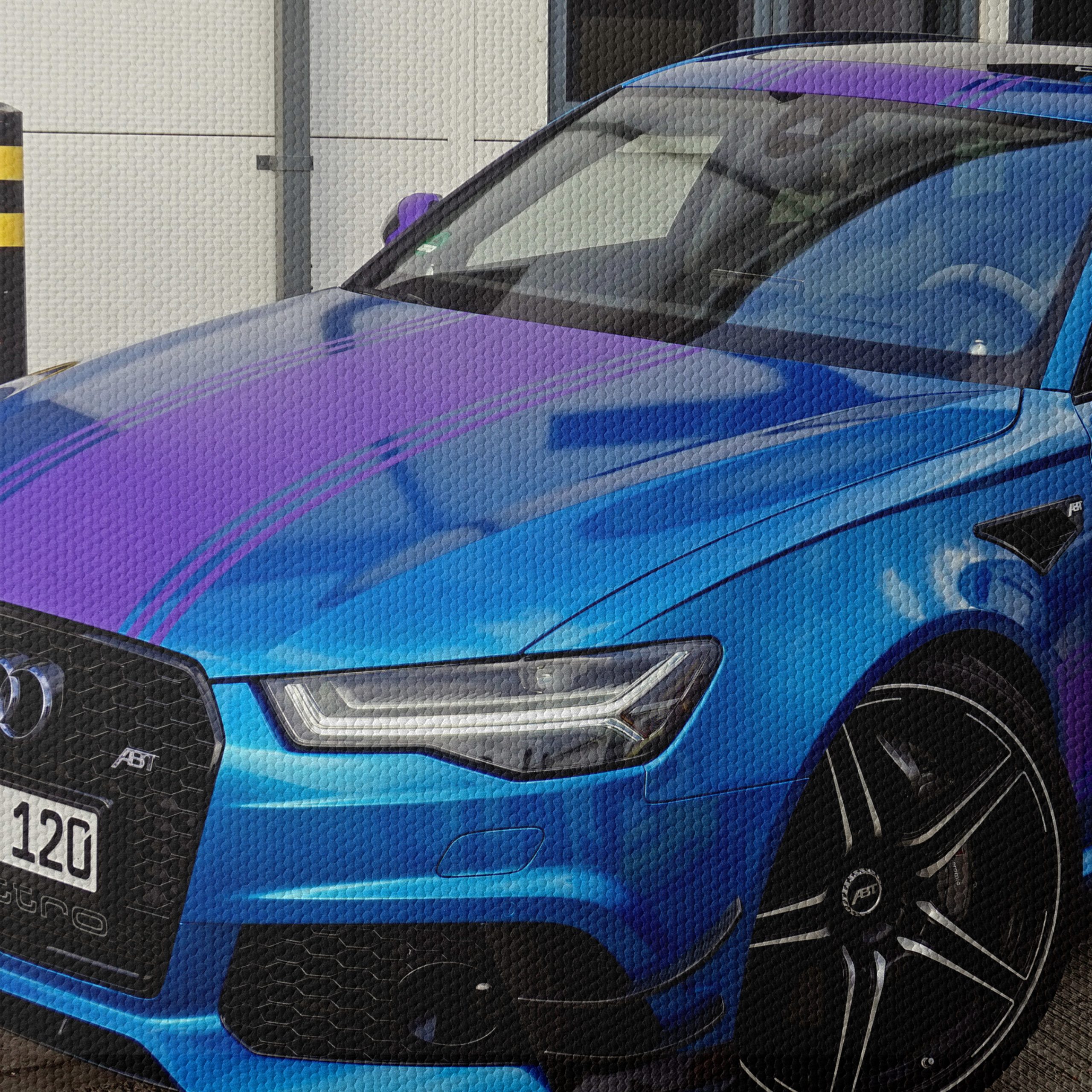 Stylish Audi RS6 in Striking Blue and Purple - Image 4