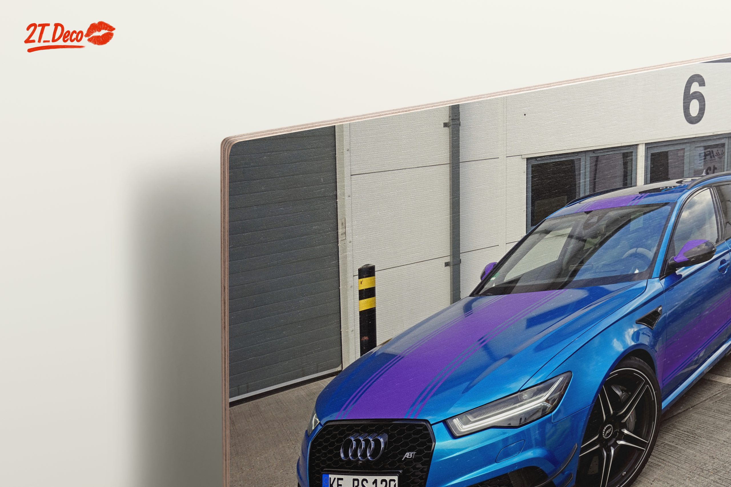 Stylish Audi RS6 in Striking Blue and Purple - Image 15