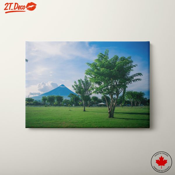 Stunning Mountain Landscape with Lush Greenery
