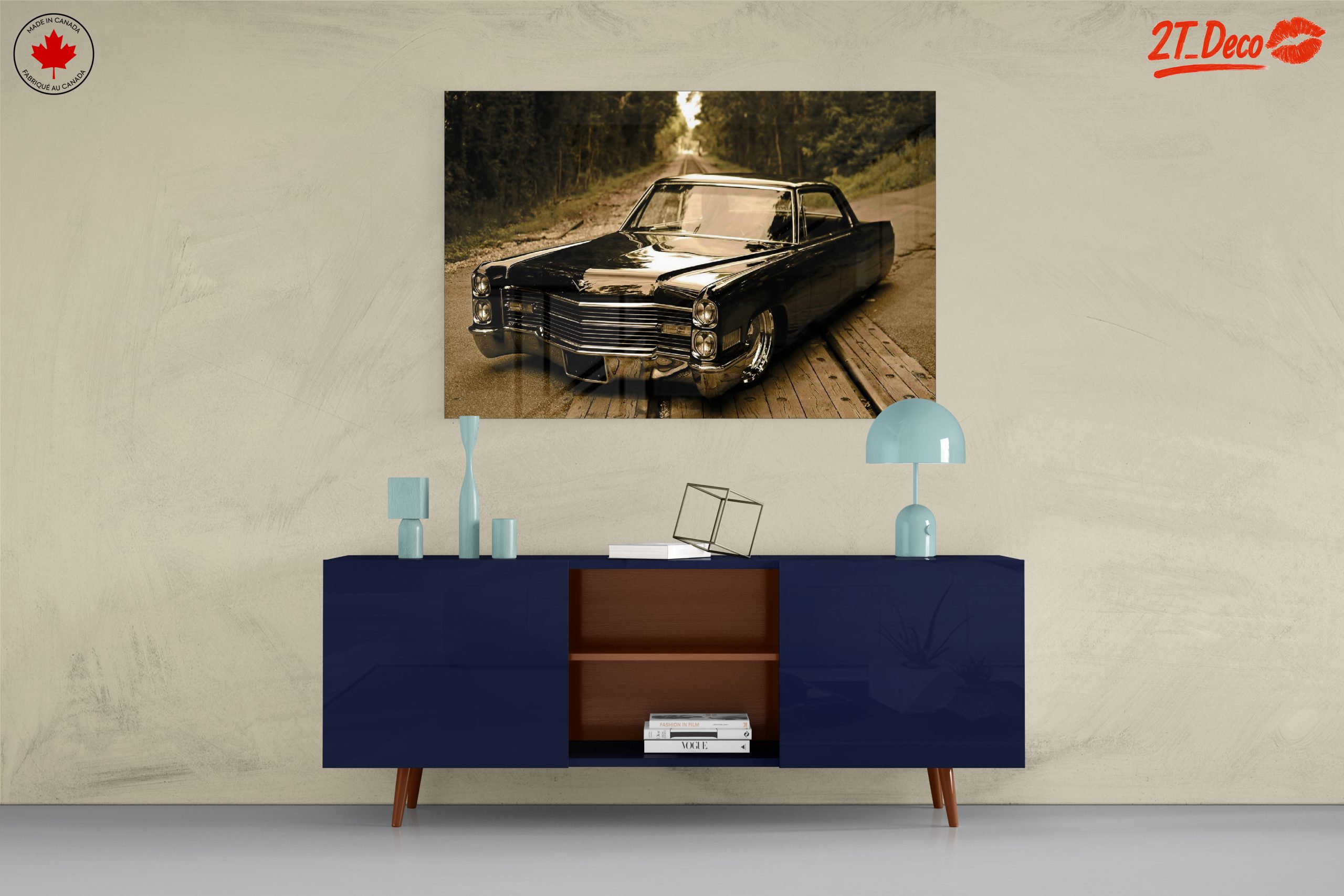 Stunning Classic Car in Vintage Style - Image 8