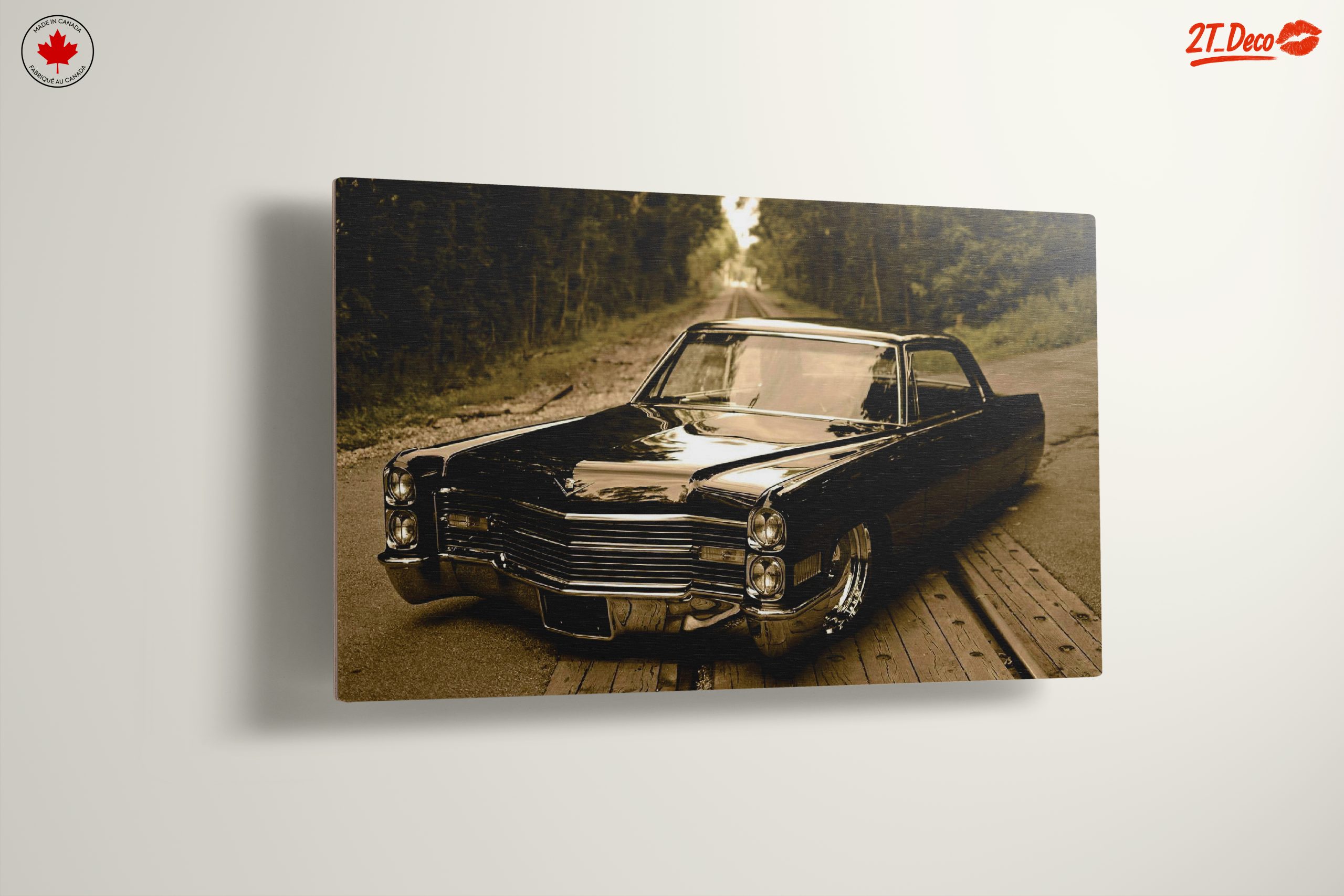 Stunning Classic Car in Vintage Style - Image 13