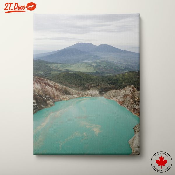 Majestic Natural Landscape with Turquoise Water