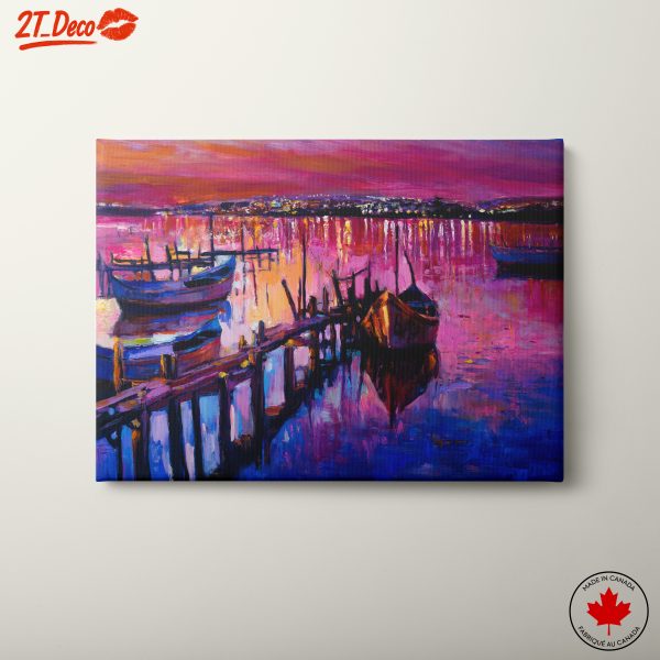 Vibrant Waterscape at Sunset