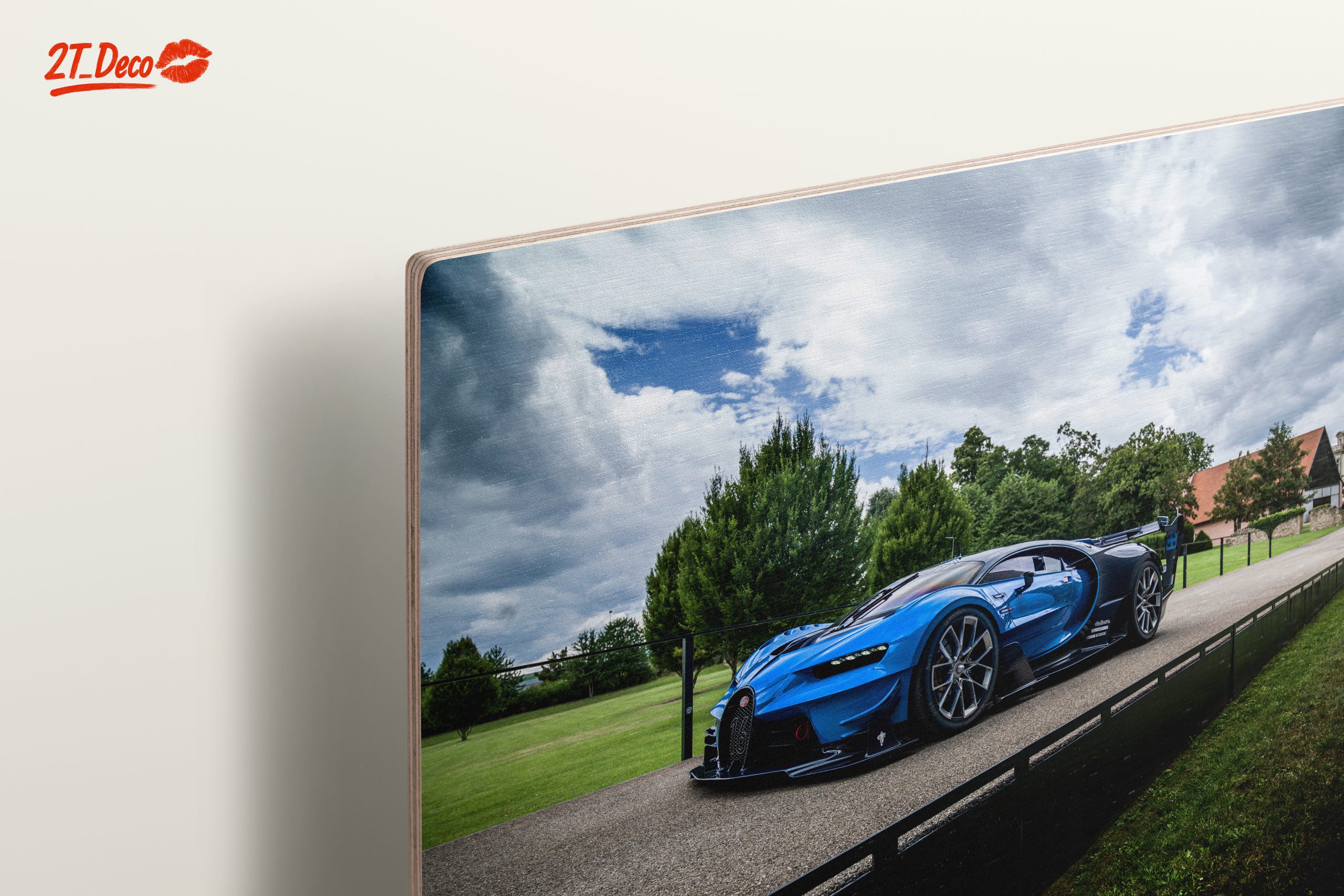 Sleek Blue Classic Sports Car - Image 15