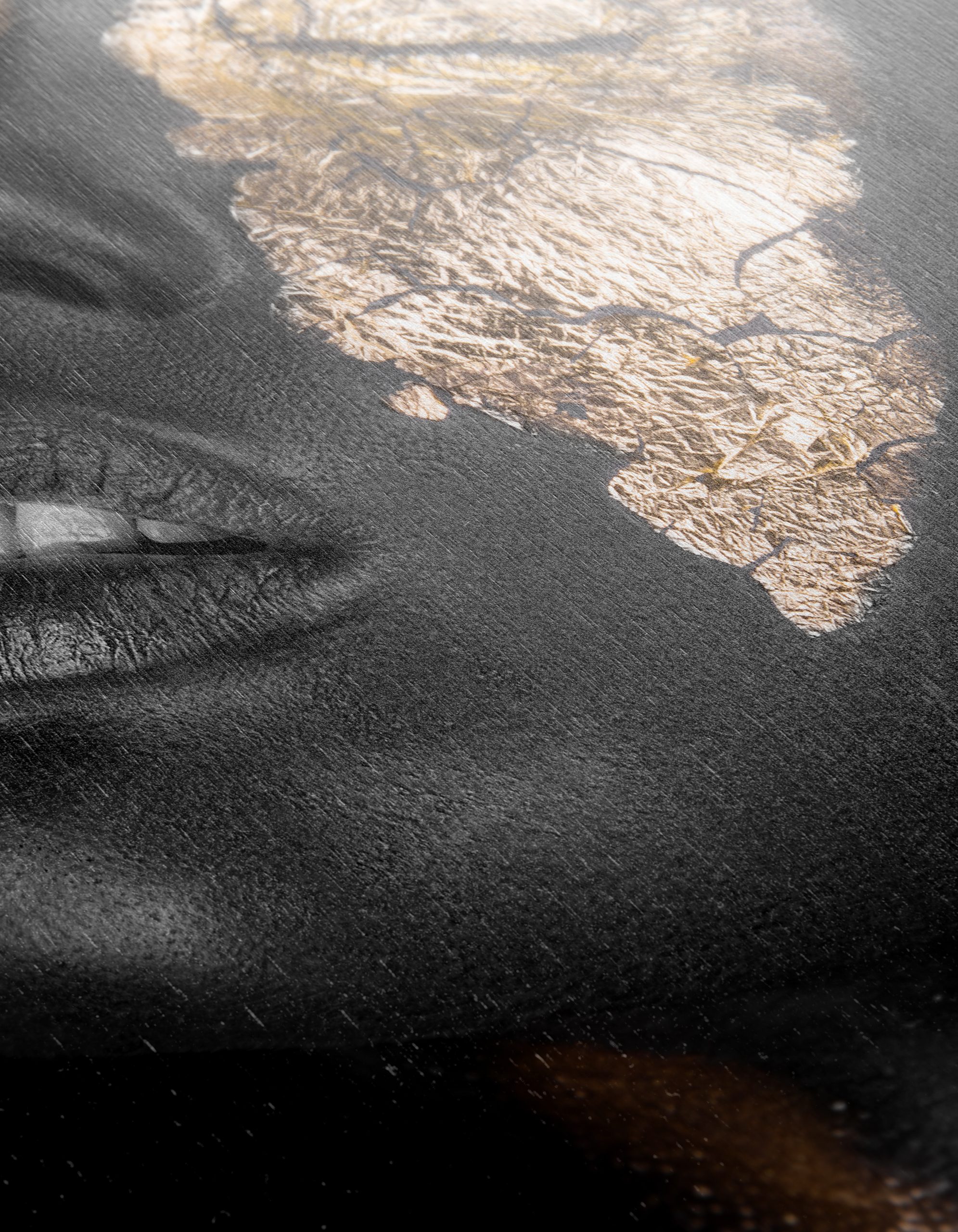 Striking Afro Art with Gold Leaf - Image 12