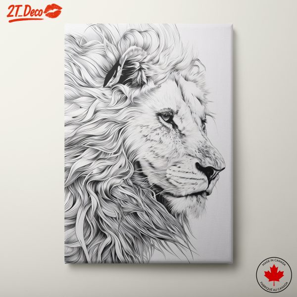 Detailed Lion Portrait in Black and White