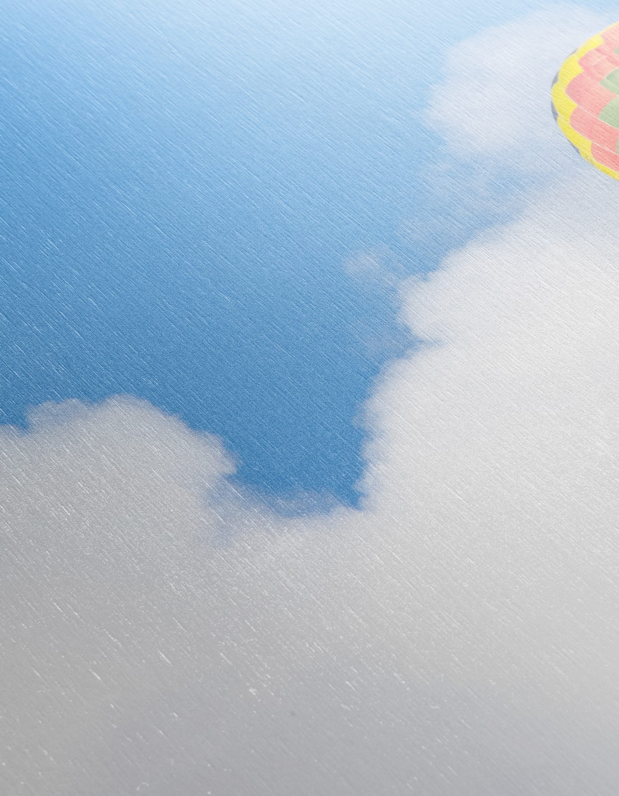 Vibrant Hot Air Balloon in Sky - Image 12
