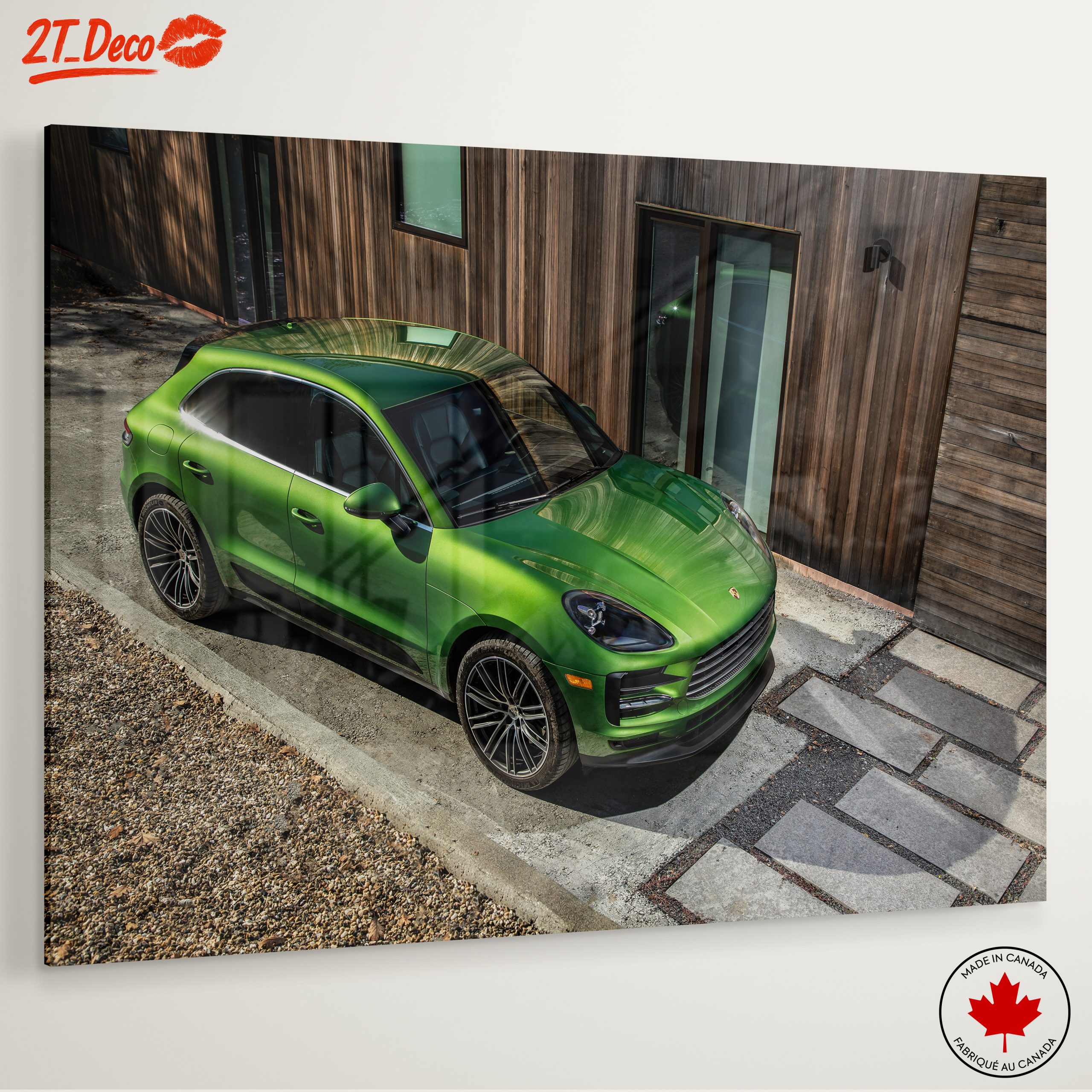 Stylish Green Classic Car - Image 6