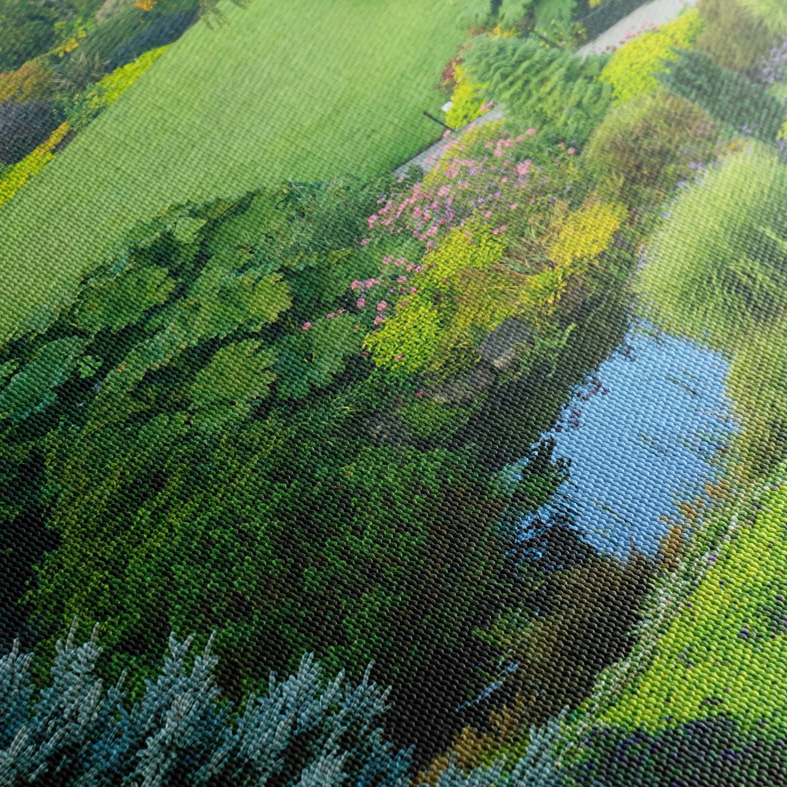 Lush Garden Landscape with Vibrant Flora - Image 5