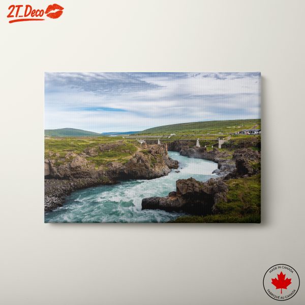Beautiful Icelandic River Landscape