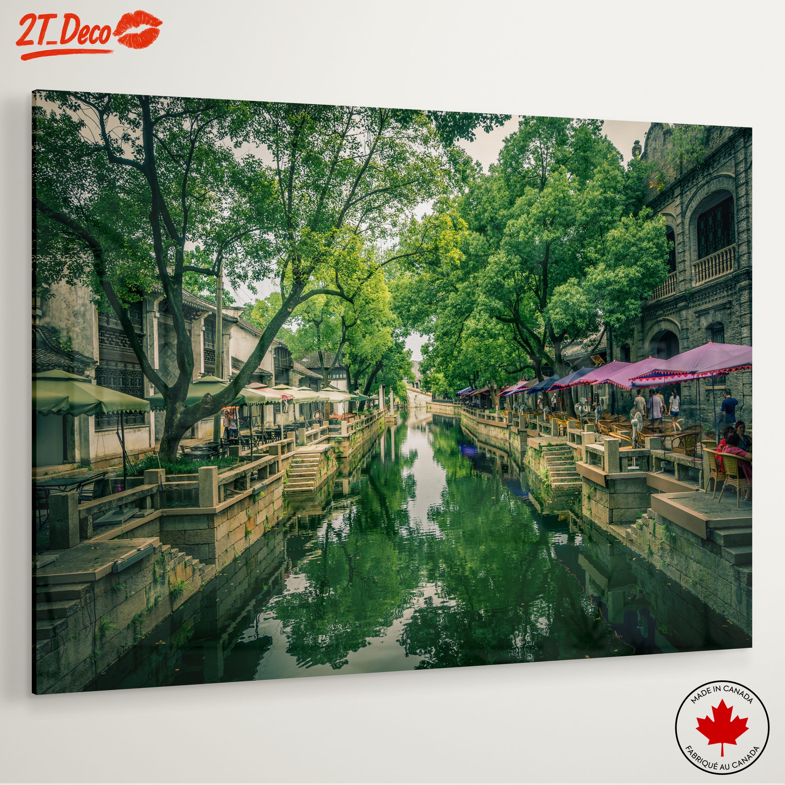 Charming Cityscape with Greenery - Image 6