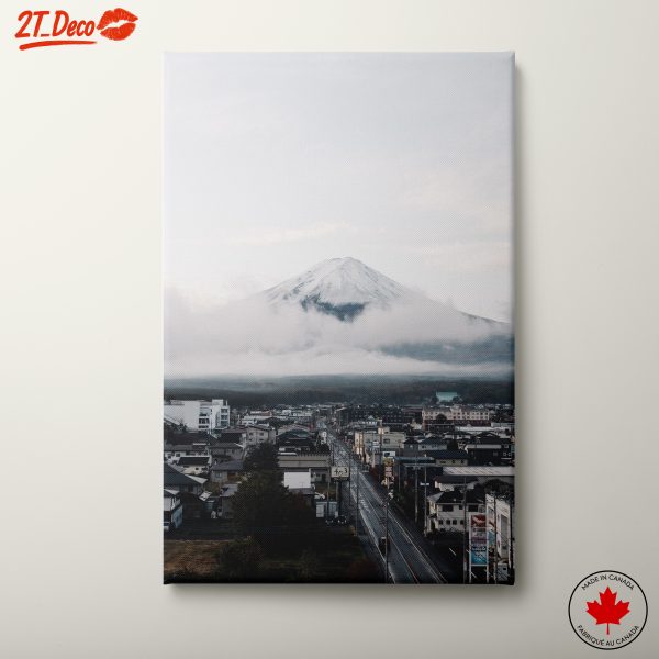 Stunning View of Mount Fuji in Nature 2