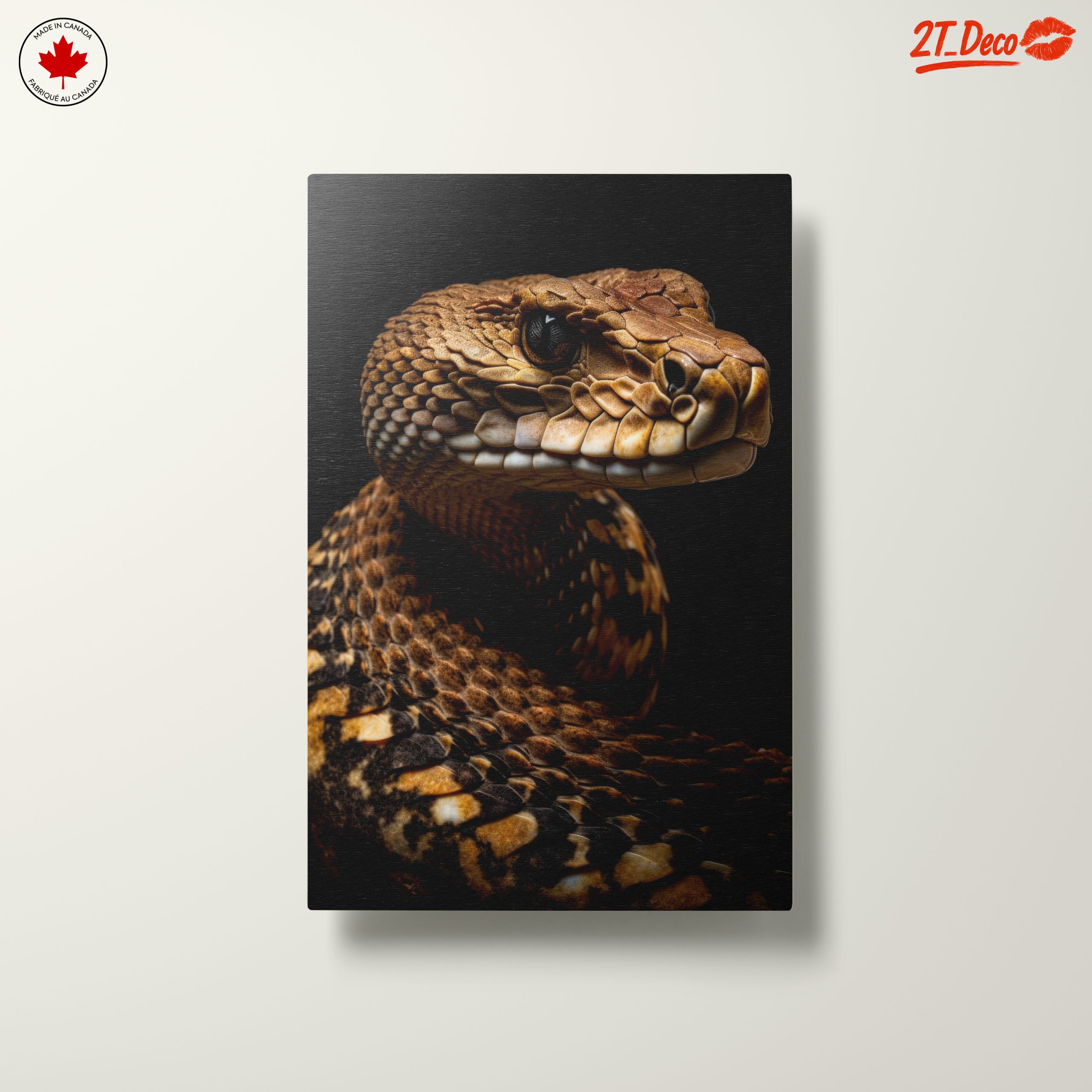 Captivating Close-Up of a Snake - Image 10