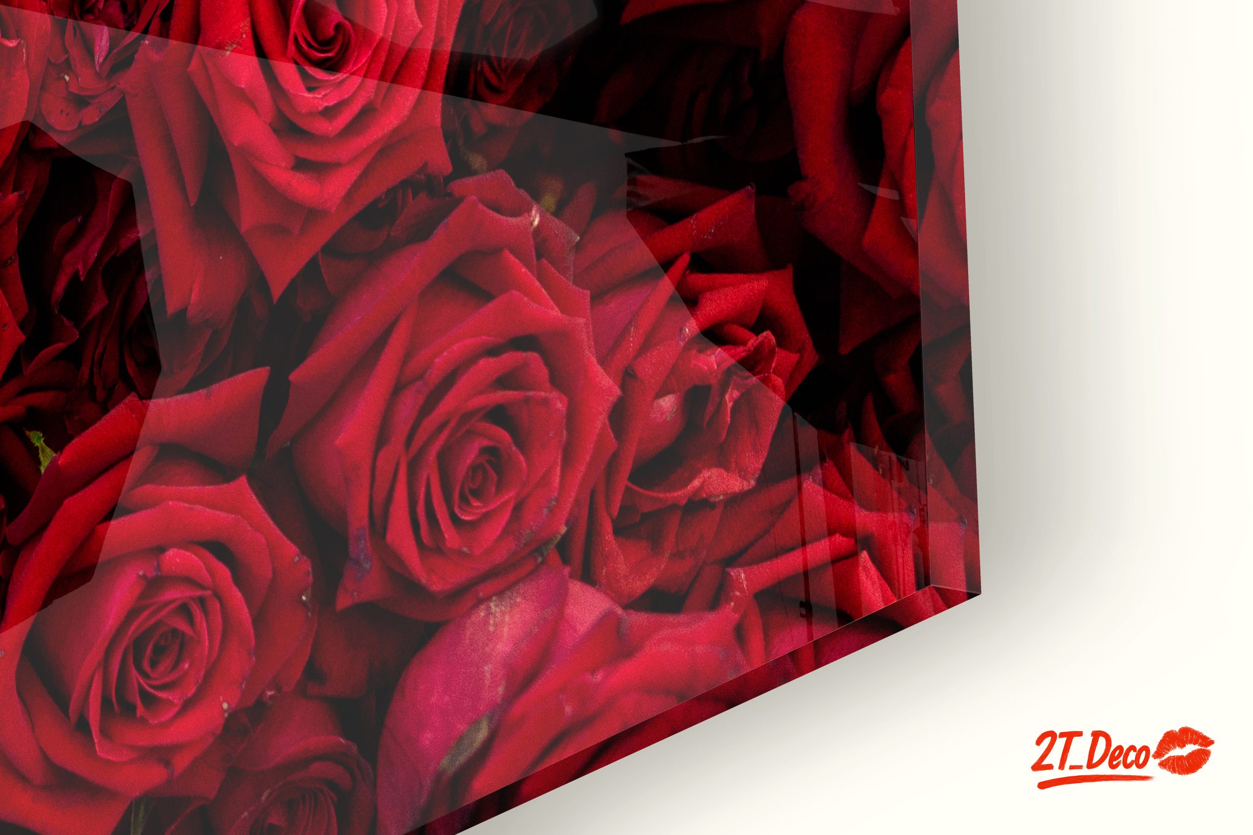 Vibrant Red Roses Blooming Together - Image 9