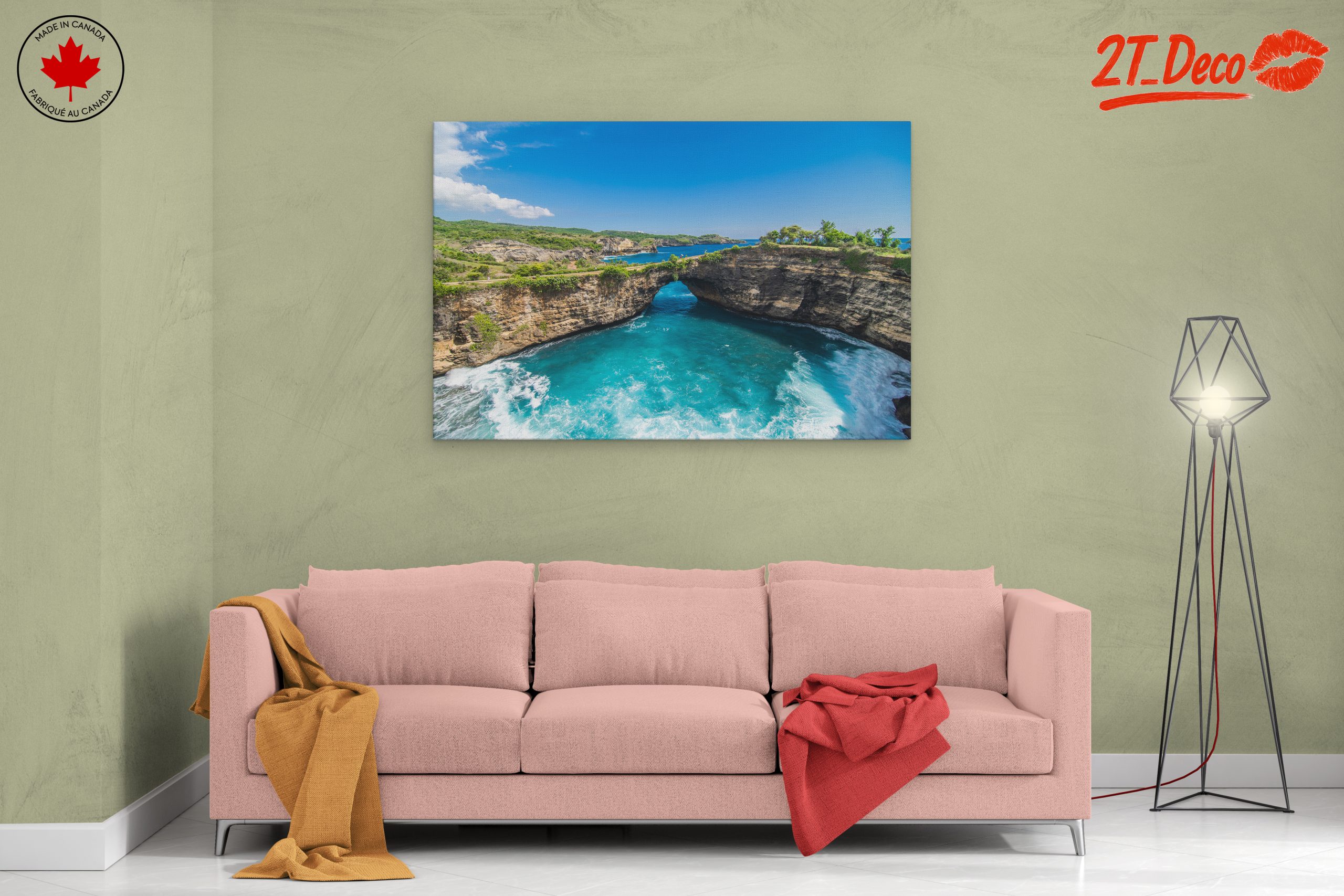 Stunning Coastal View with Lush Greenery - Image 2
