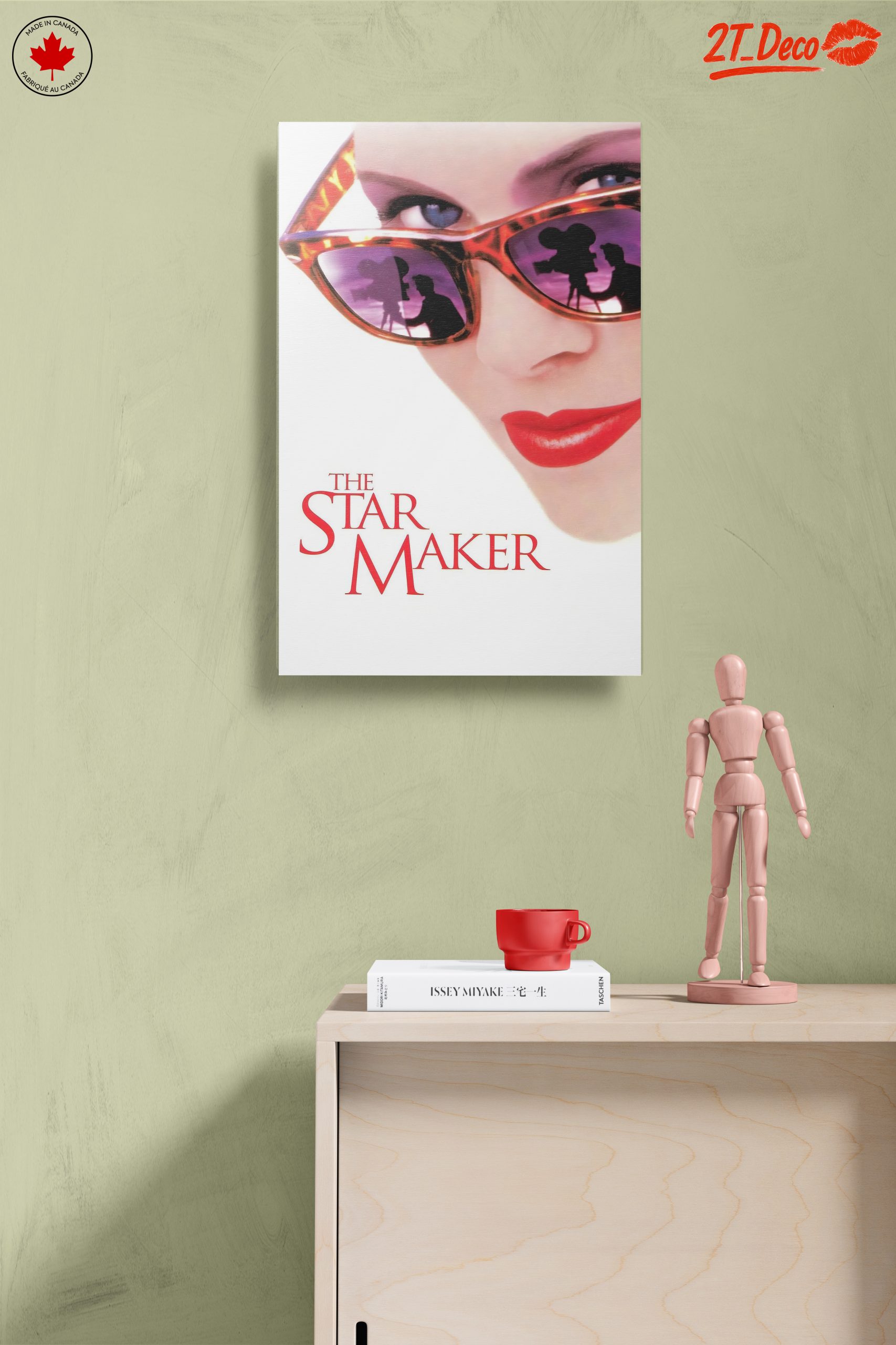 Stylish Cinema Inspired Artwork Featuring Glamorous Portrait - Image 14