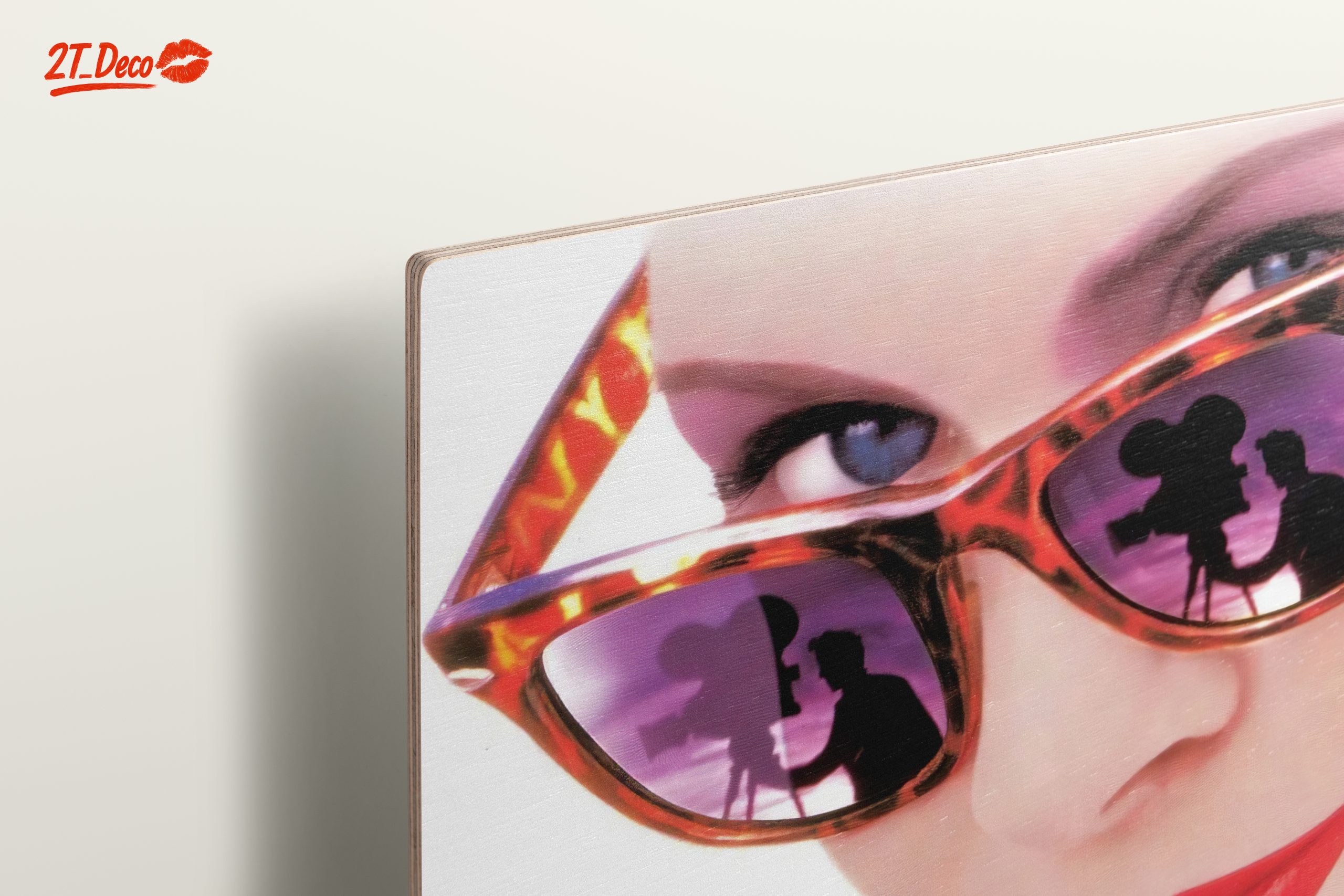 Stylish Cinema Inspired Artwork Featuring Glamorous Portrait - Image 15