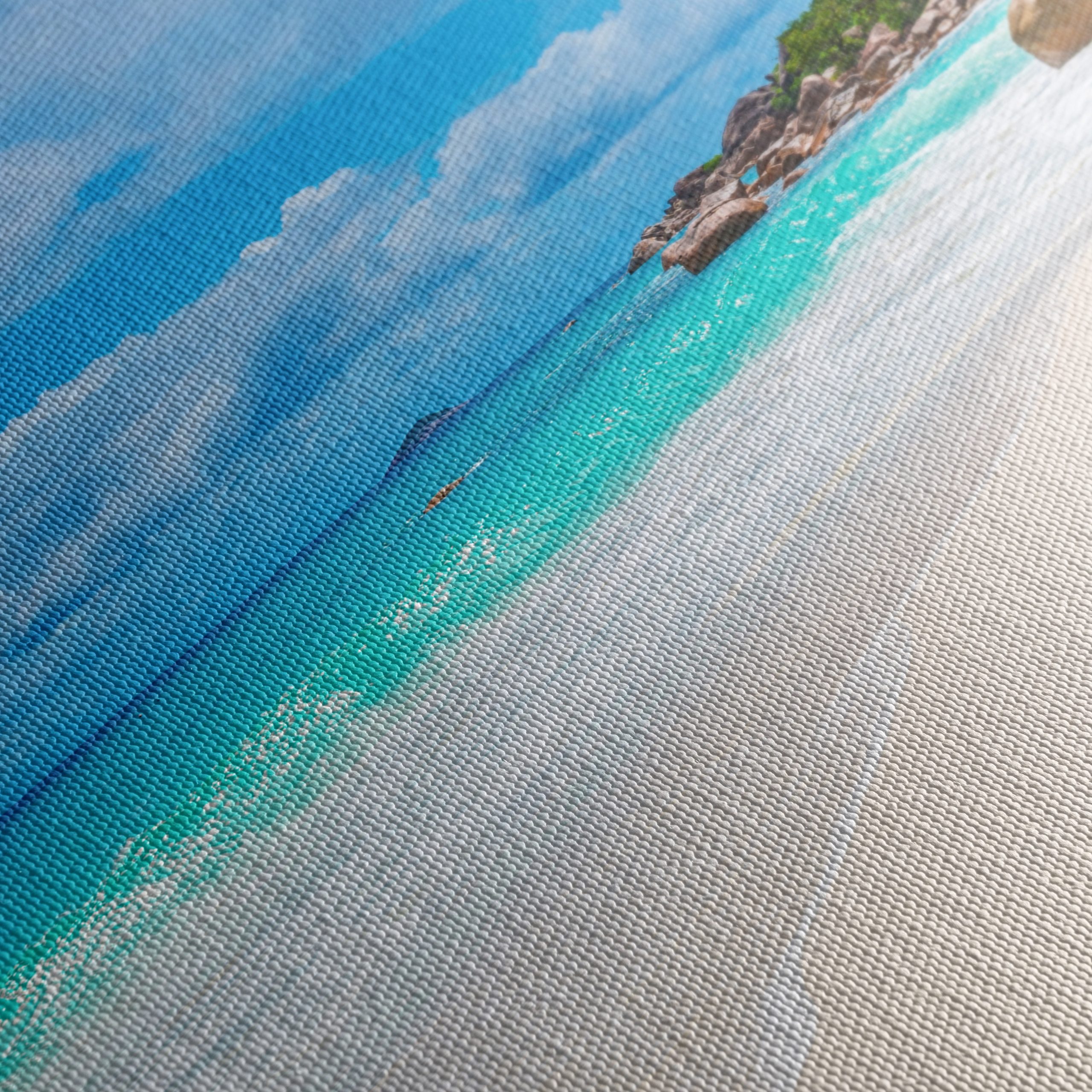 Vibrant Tropical Beach Scene - Image 5