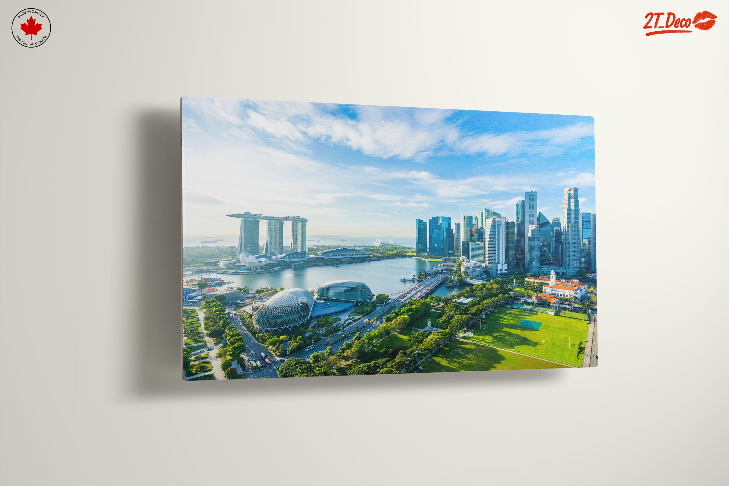 Stunning Cityscape View of Singapore - Image 13