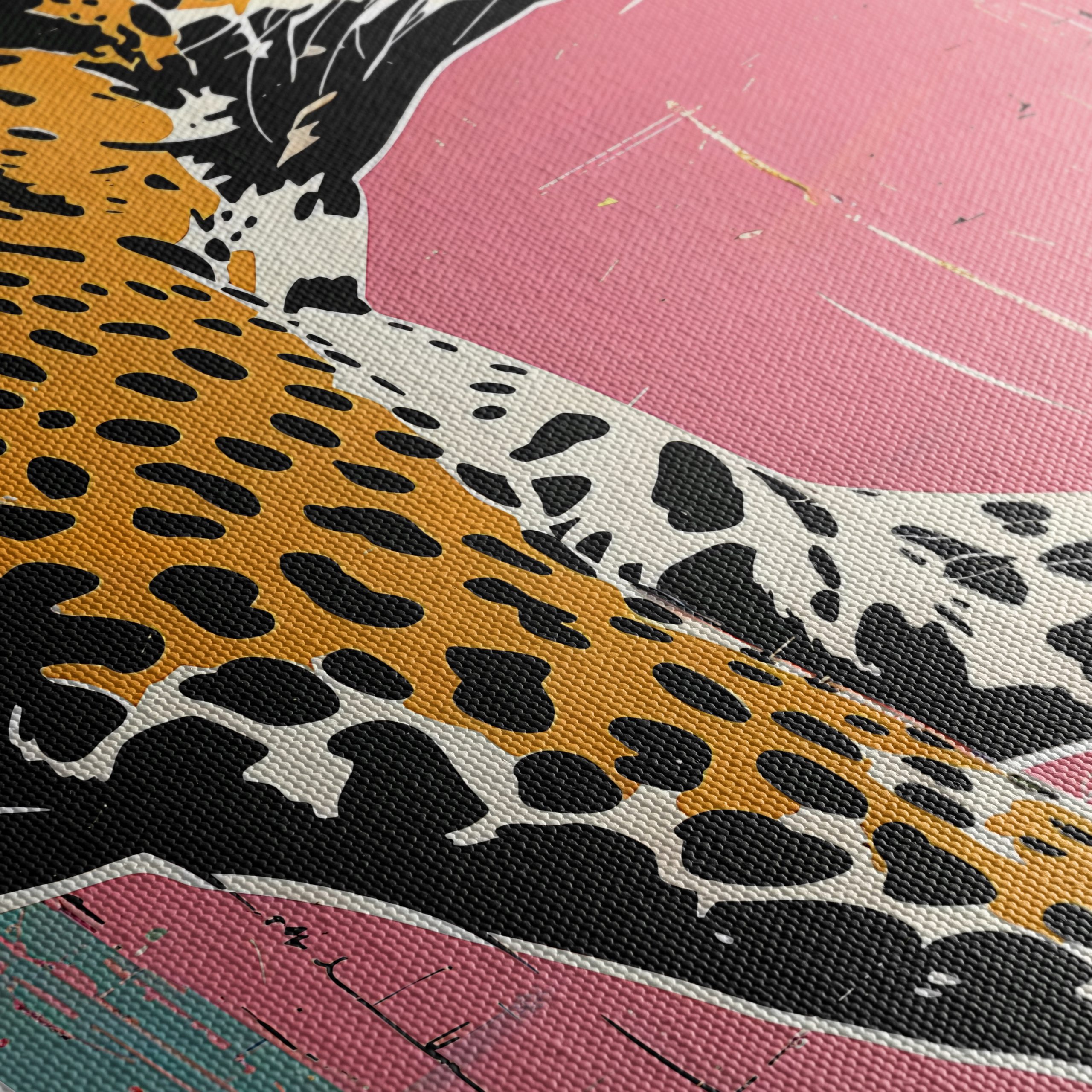Artistic Leopard Illustration on Pink Background - Image 5