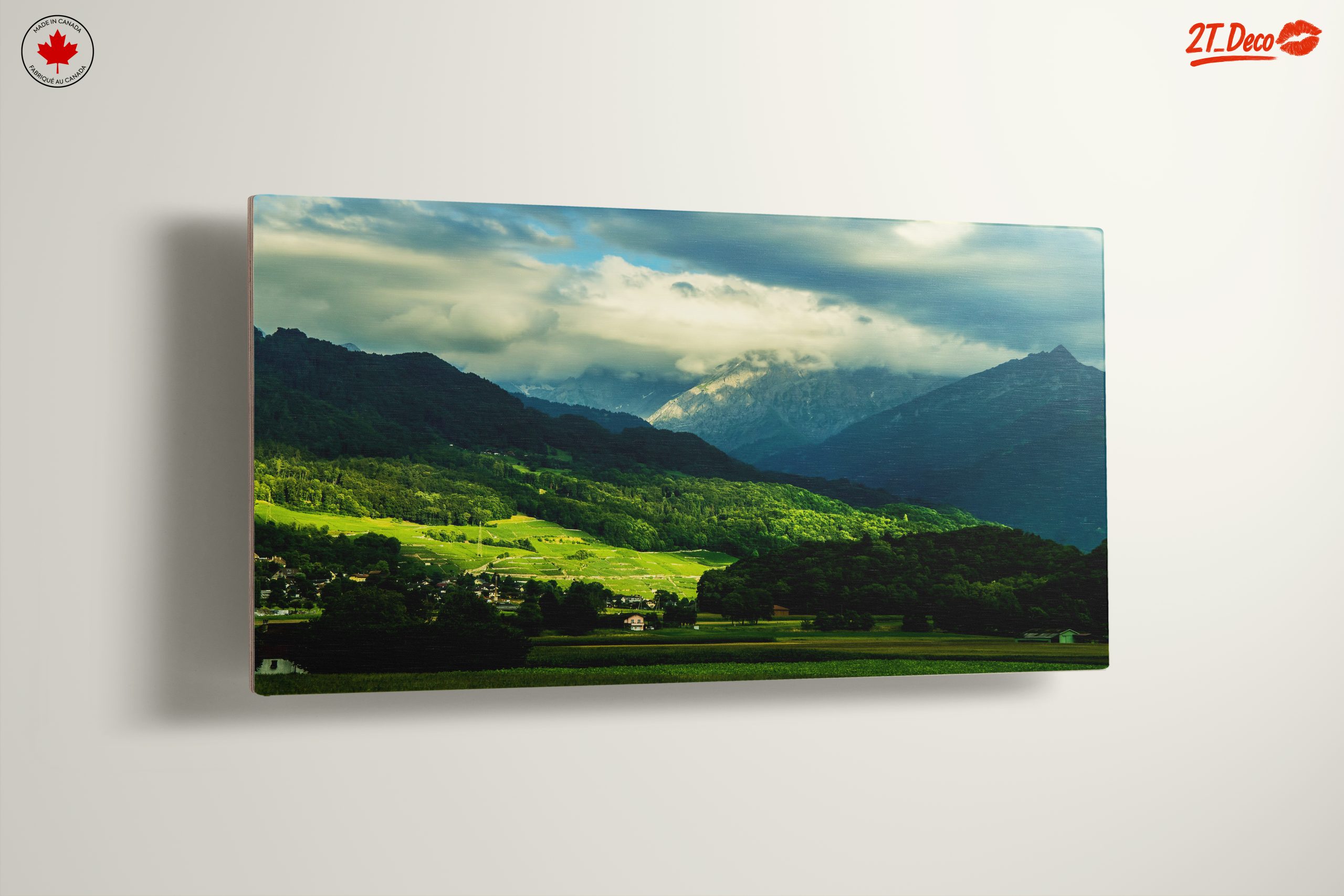 Serene Natural Landscape with Mountains - Image 13