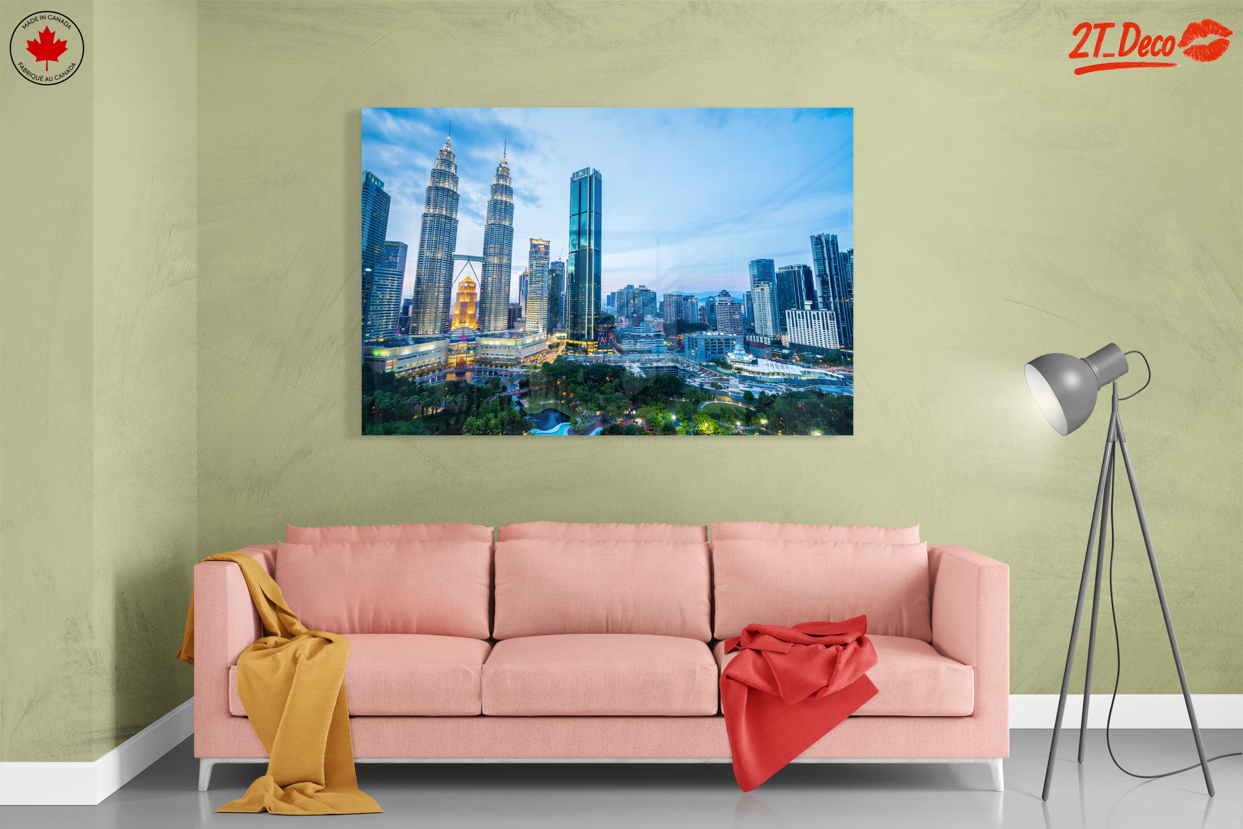 Stunning Kuala Lumpur Cityscape at Dusk - Image 7