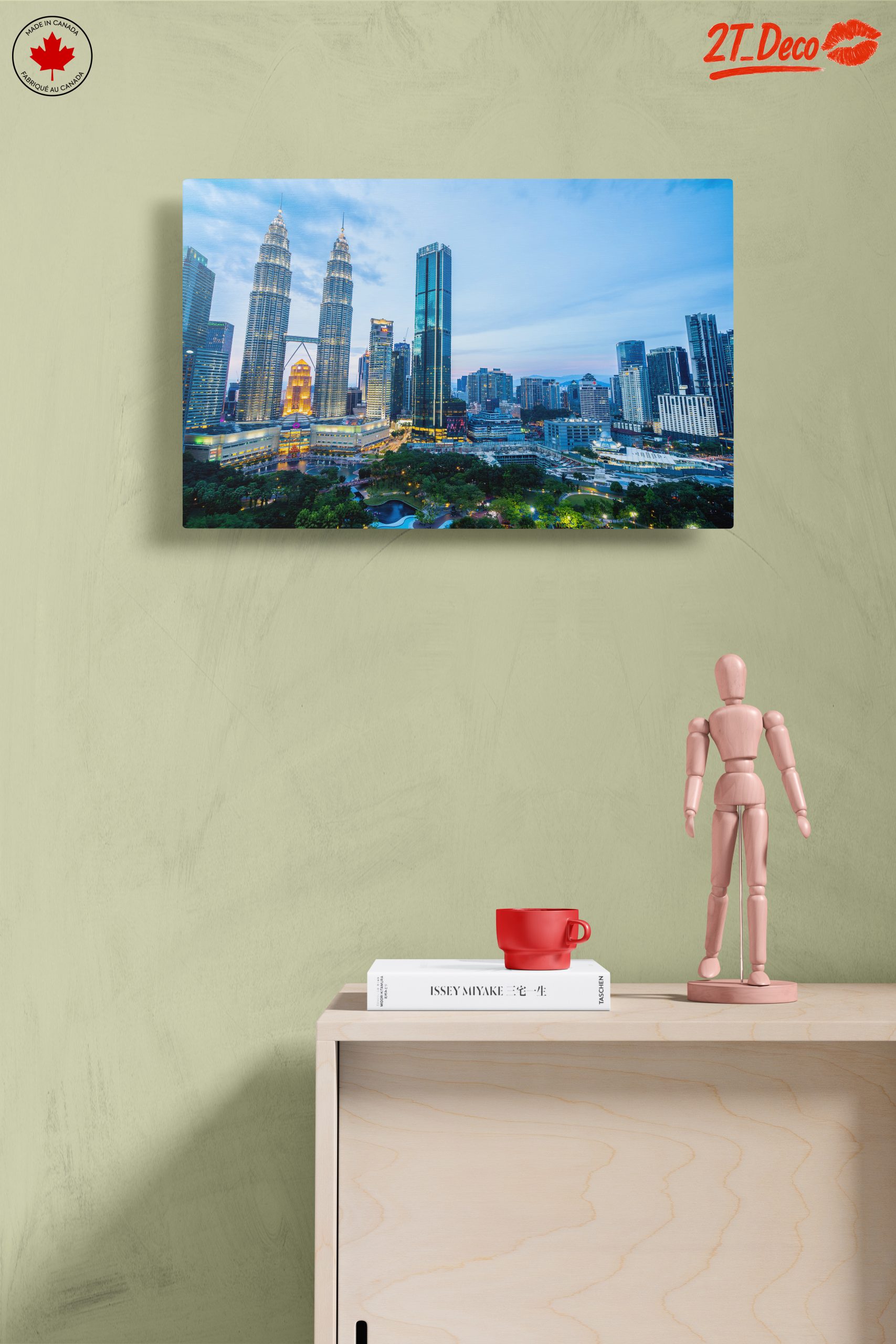 Stunning Kuala Lumpur Cityscape at Dusk - Image 14