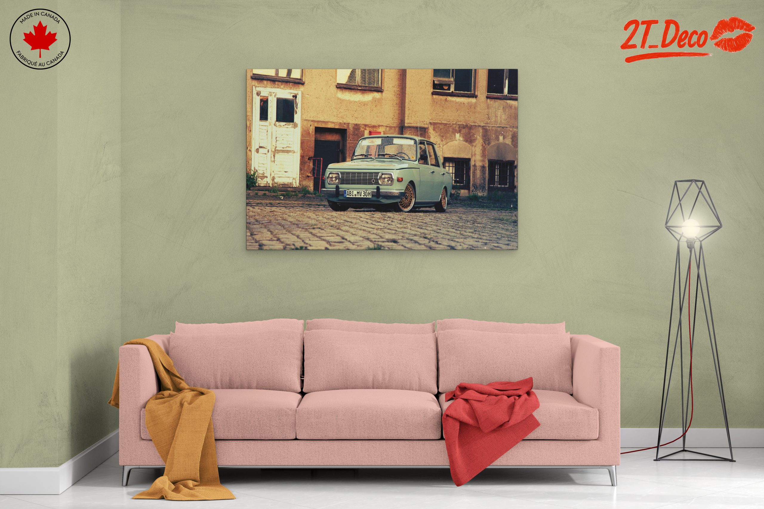 Vintage Car in Urban Setting - Image 2