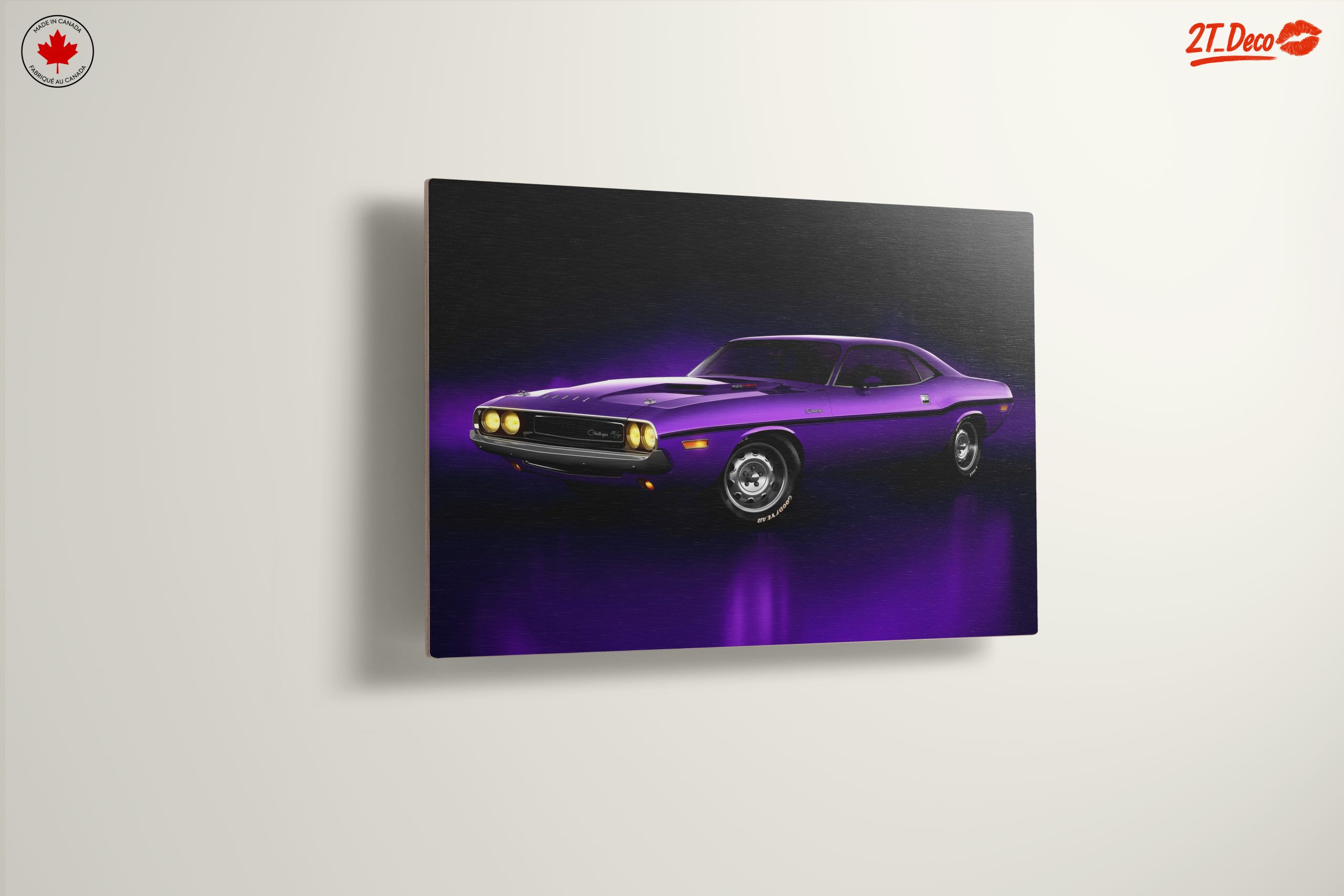 Vintage Purple Classic Car - Image 13