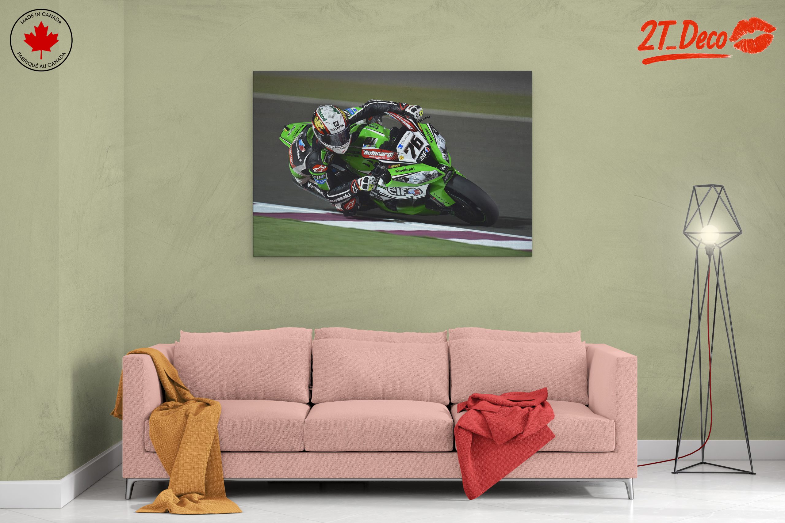 Dynamic Motorcycle Racing Action - Image 2