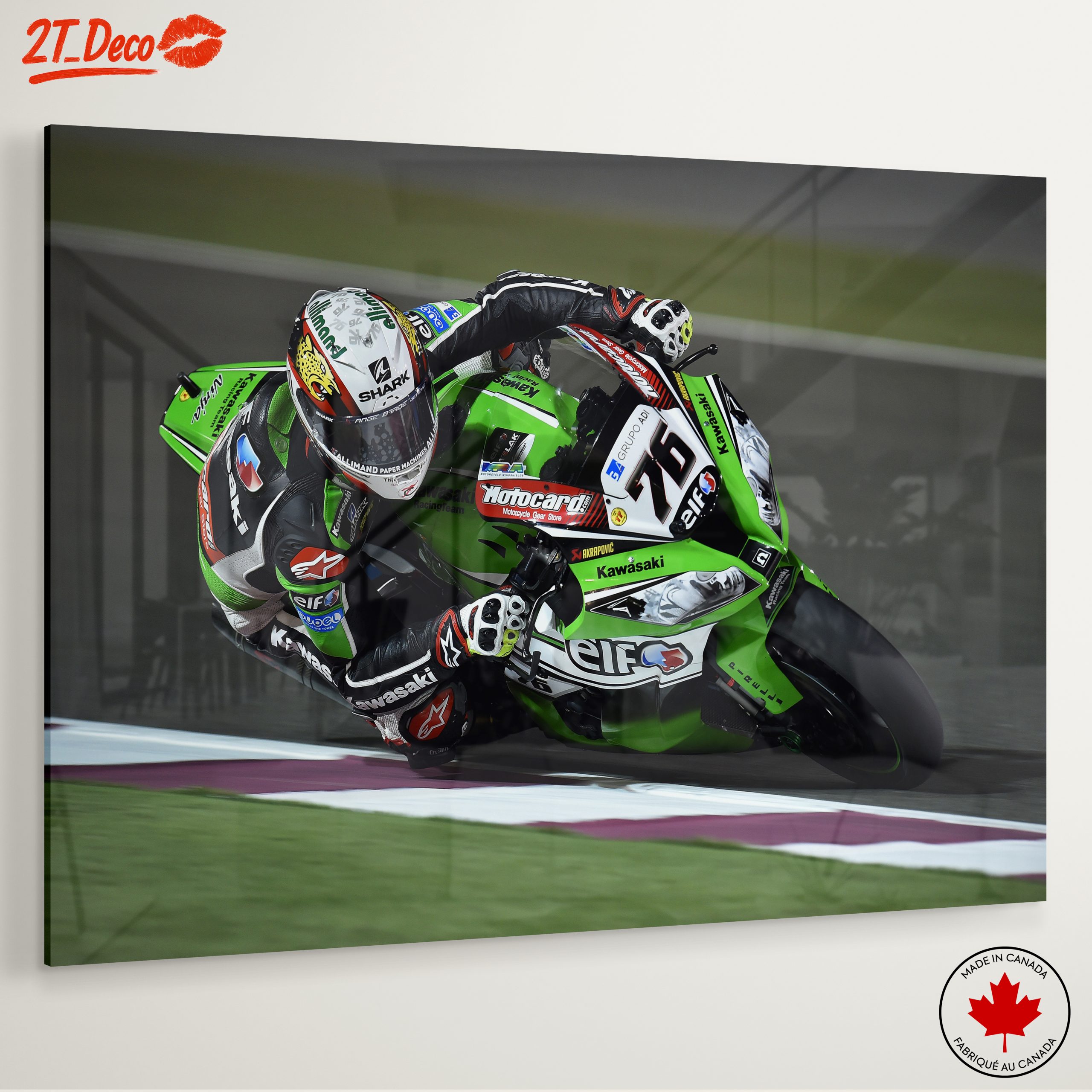 Dynamic Motorcycle Racing Action - Image 6