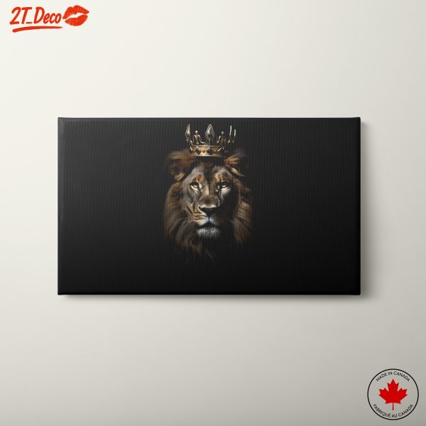 Majestic Lion With Crown Art