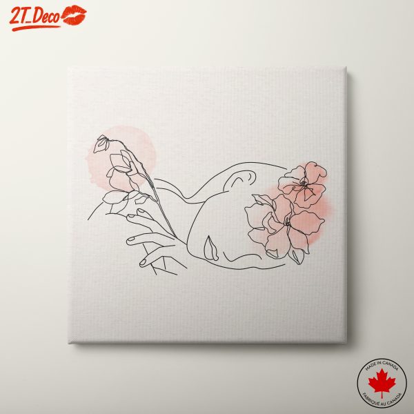 Minimalist Female Figure with Floral Elements 2