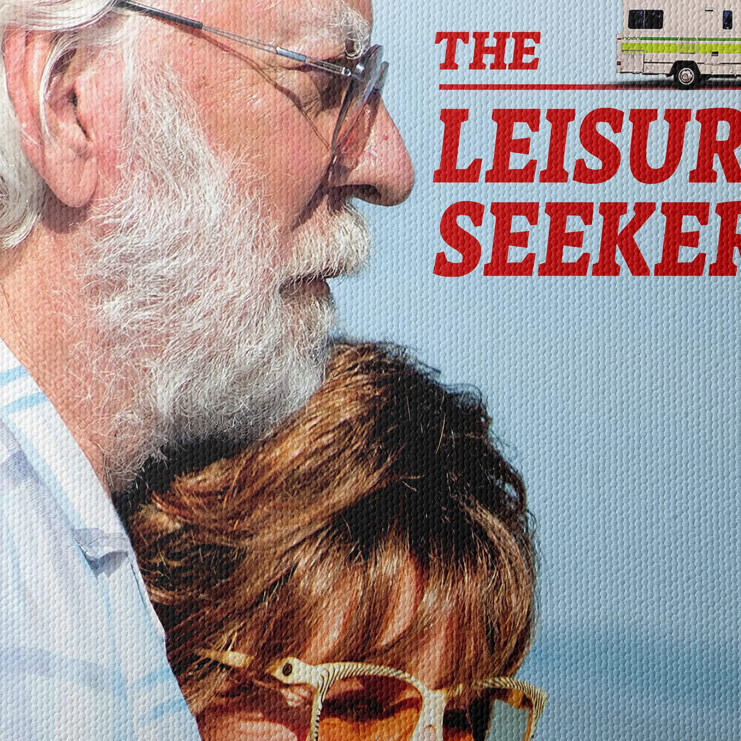 Romantic Couple Embracing in Leisure - Image 4
