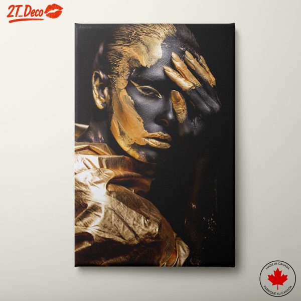 Striking Afro Art with Gold Accents 4