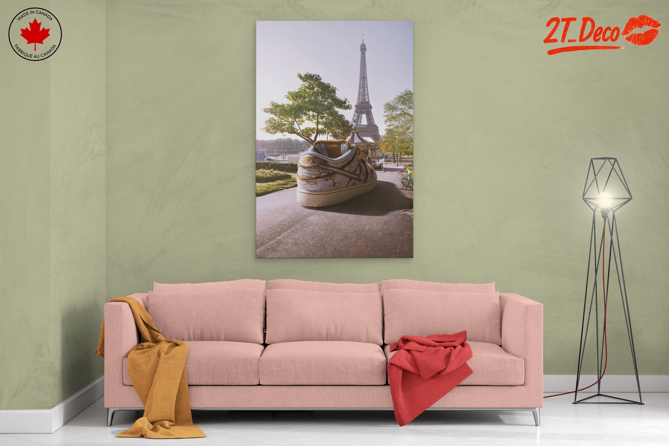 Unique Urban Art Featuring Iconic Parisian Landmark - Image 2