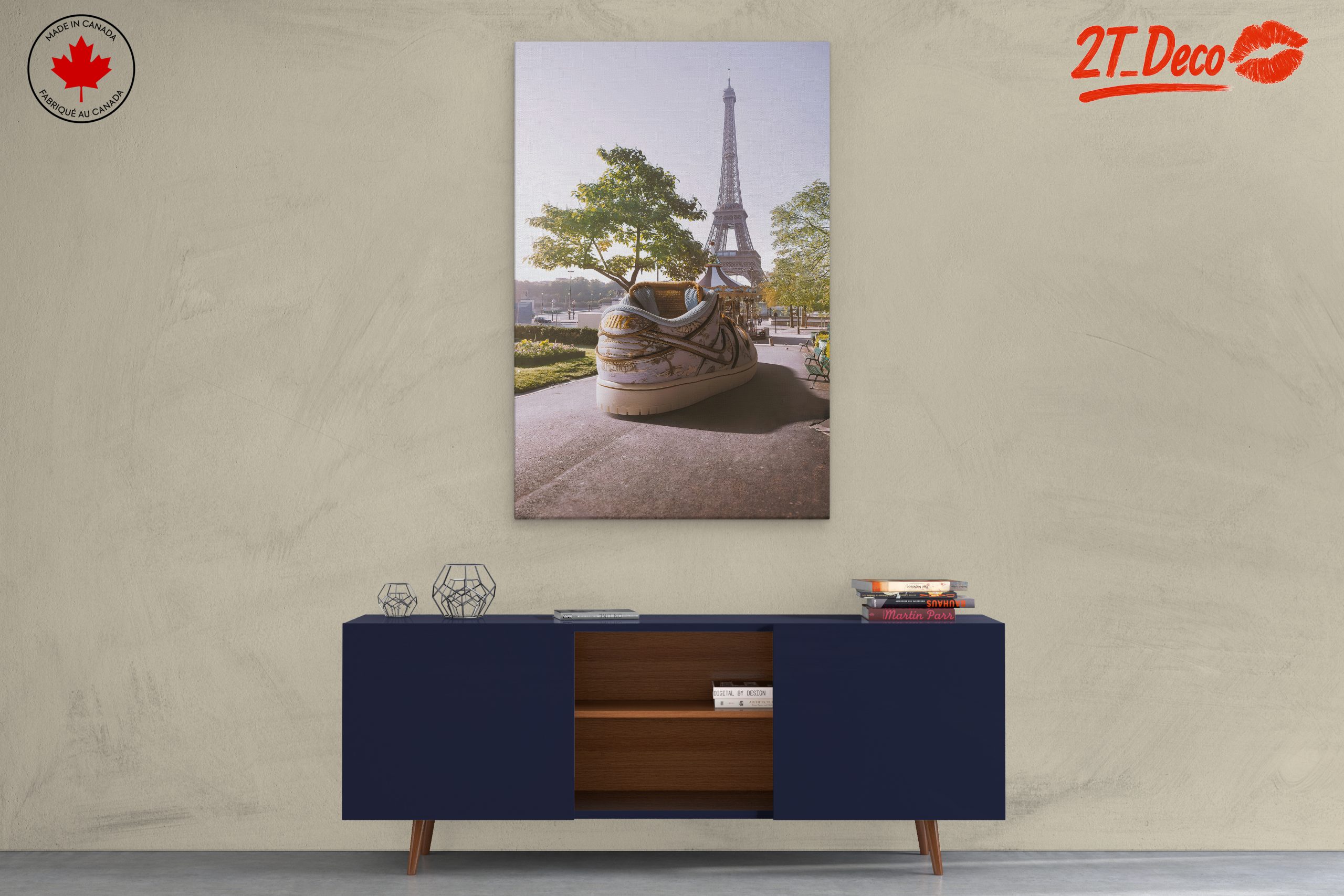 Unique Urban Art Featuring Iconic Parisian Landmark - Image 3