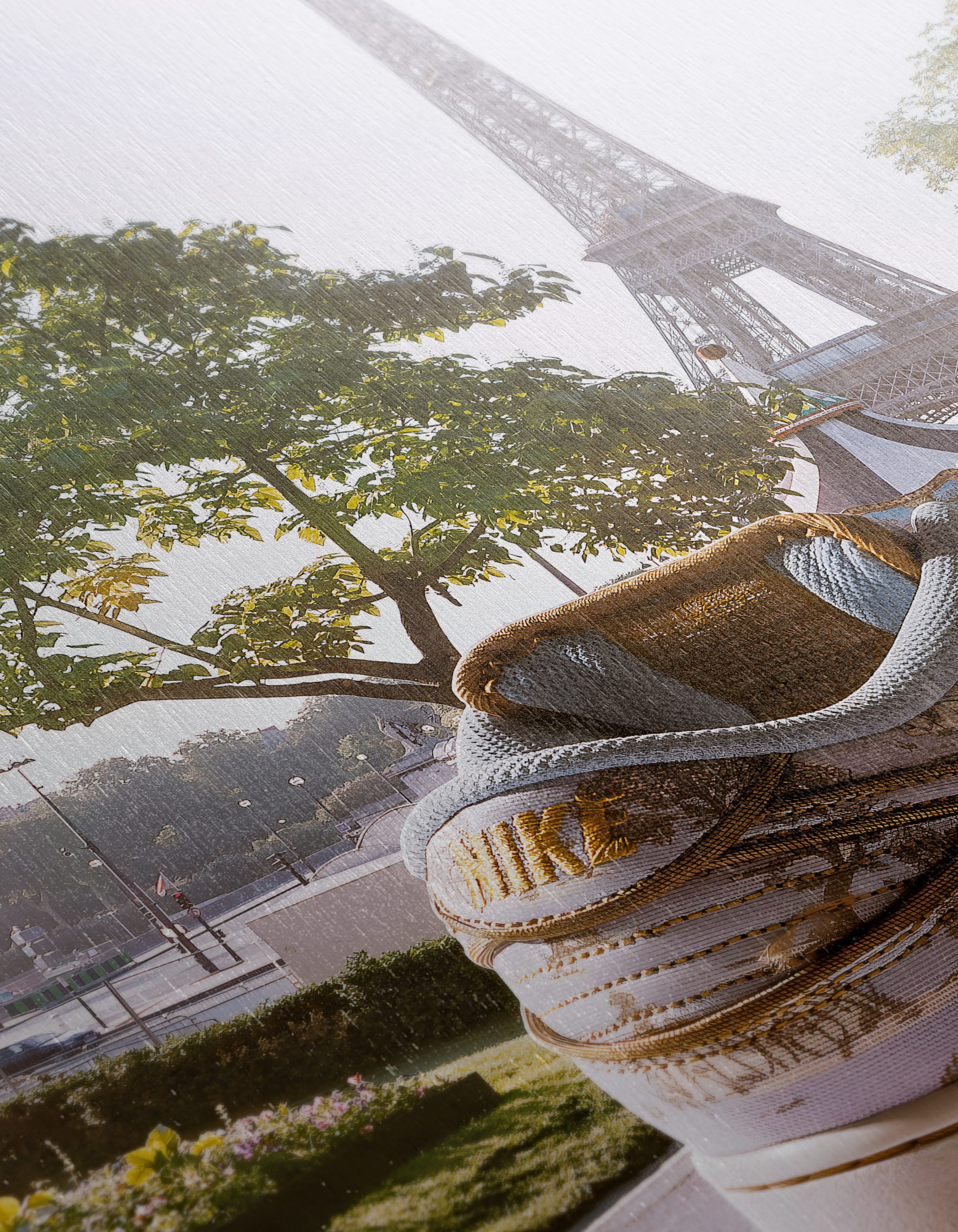 Unique Urban Art Featuring Iconic Parisian Landmark - Image 12