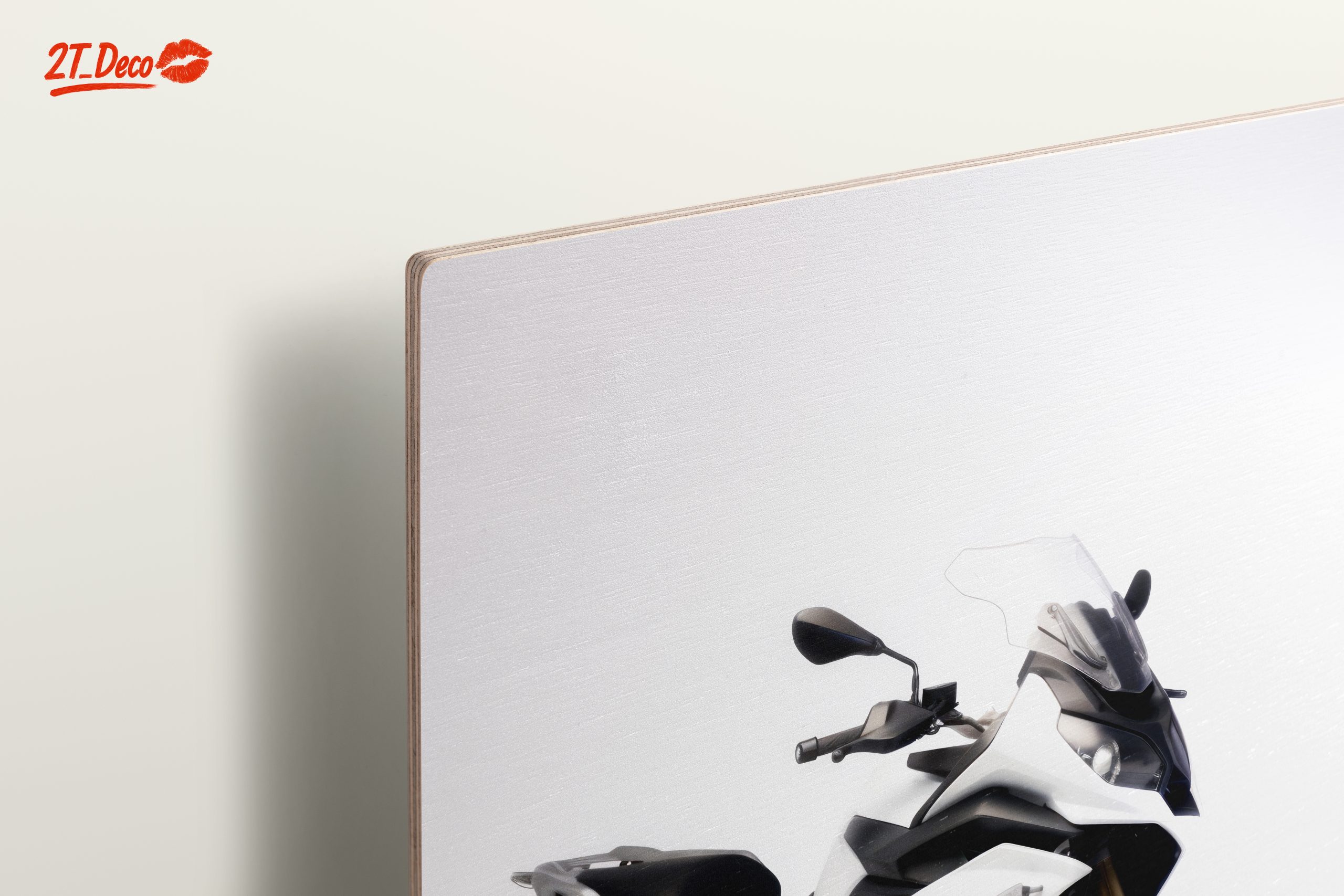 Sleek White Motorcycle Design 2 - Image 15