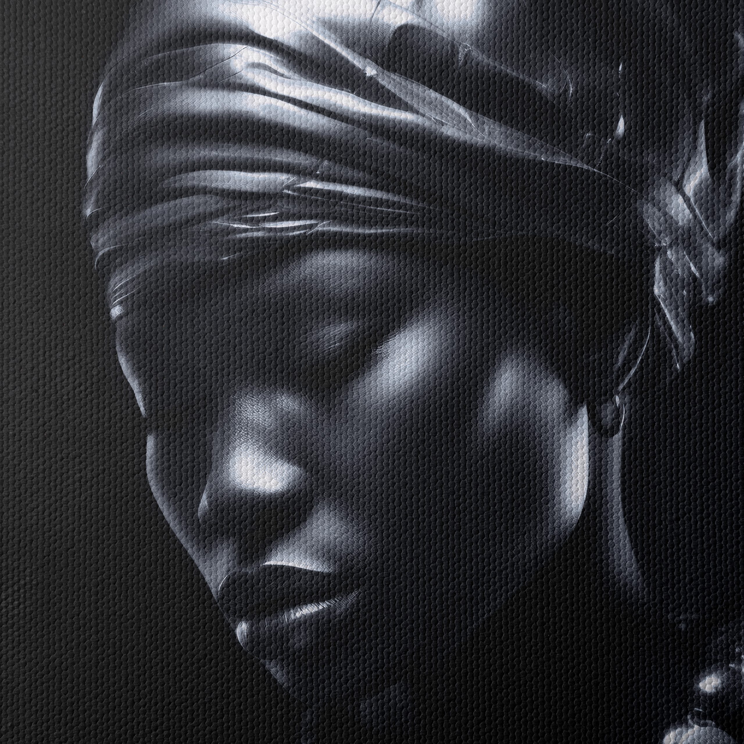 Elegant Cultural Portrait of a Woman - Image 4