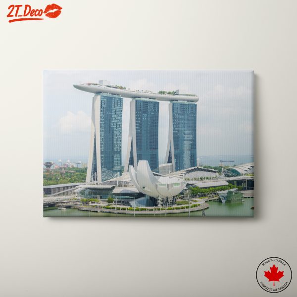 Modern Cityscape with Iconic Architecture