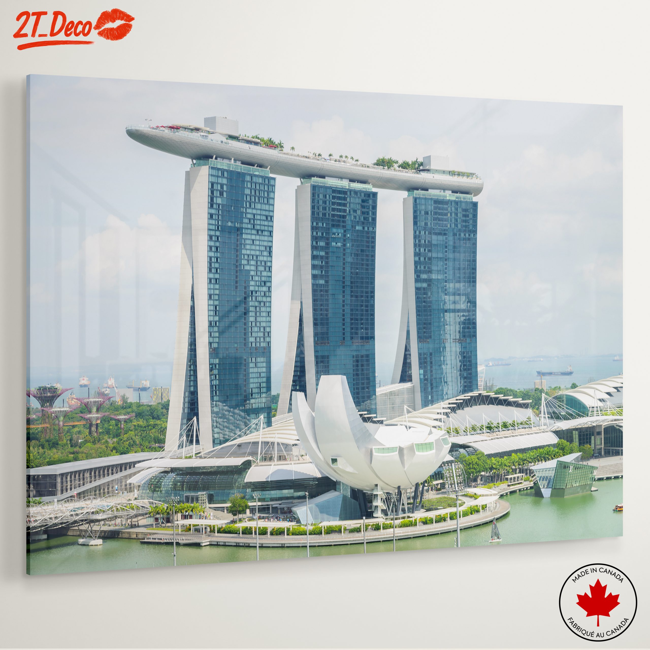 Modern Cityscape with Iconic Architecture - Image 6