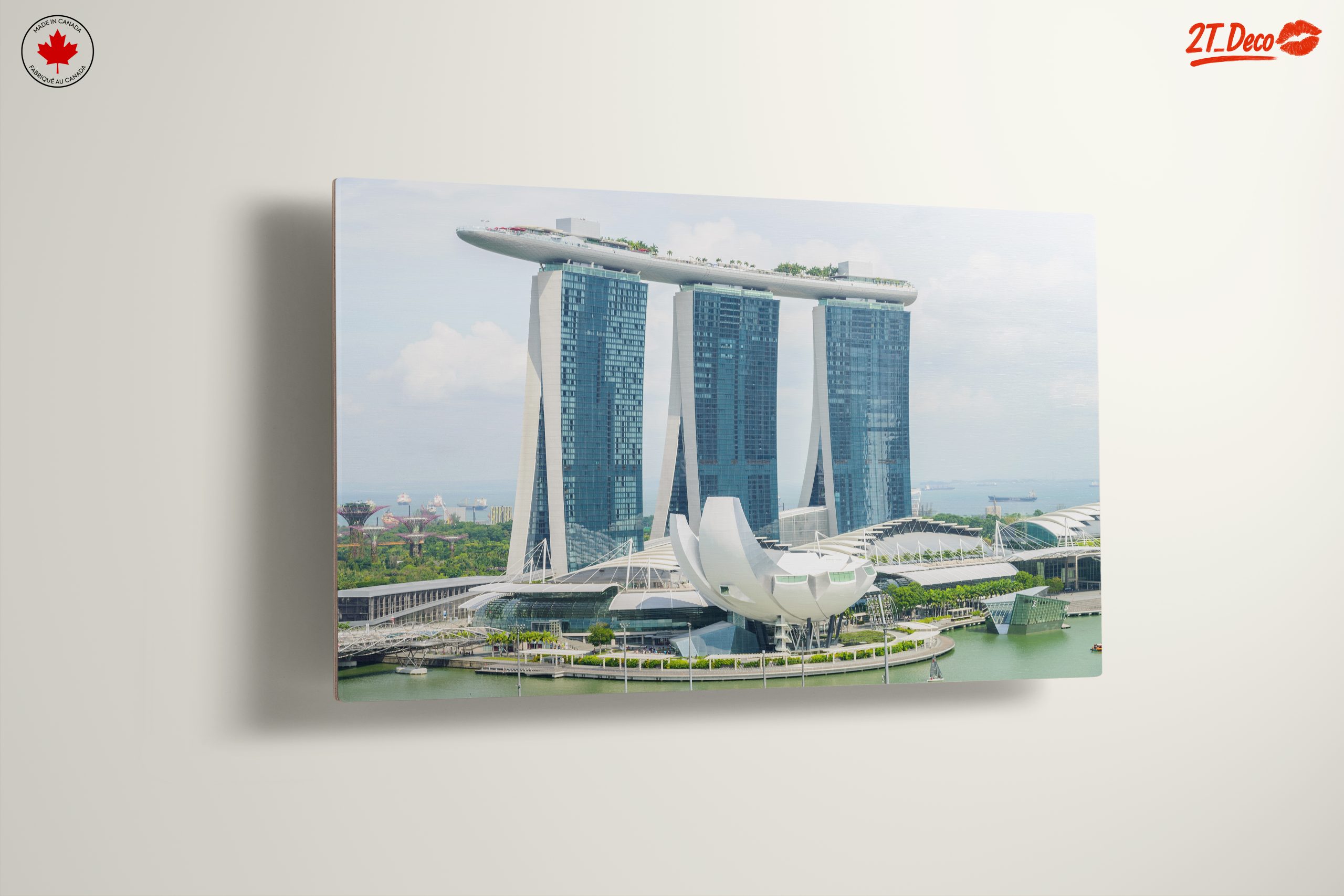 Modern Cityscape with Iconic Architecture - Image 13