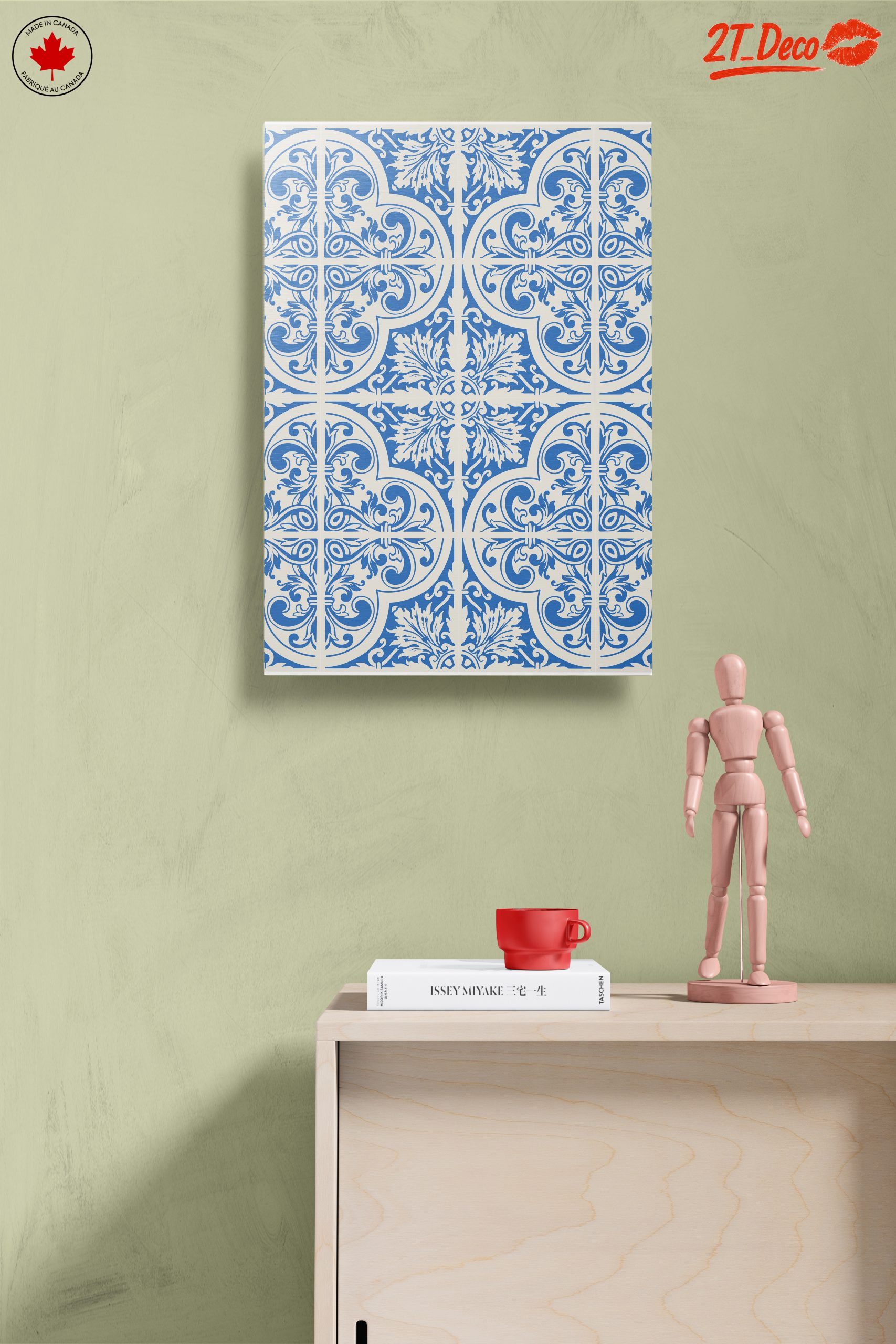 Intricate Floral Pattern in Blue and White - Image 14