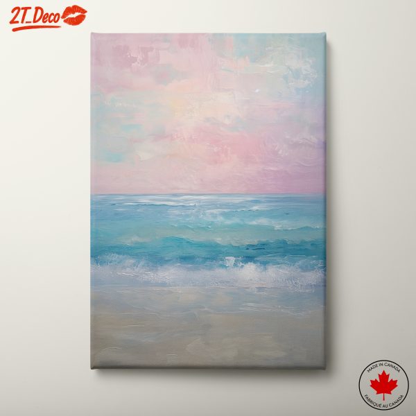 Serene Ocean Horizon in Pastel Colors