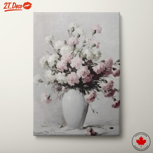 Elegant Floral Arrangement in Soft Pastel Colors